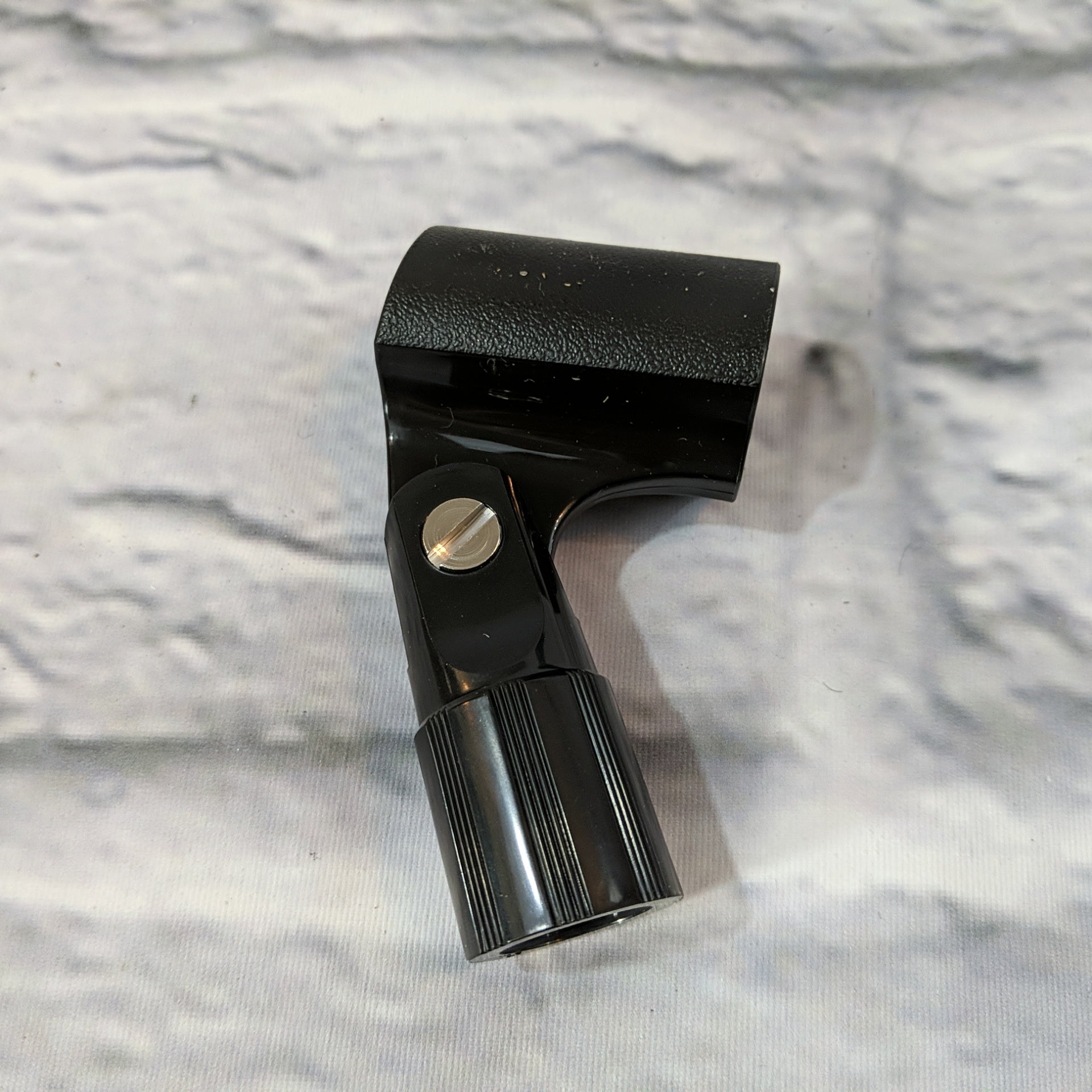 Apex 850 Dynamic Cardiod Microphone
