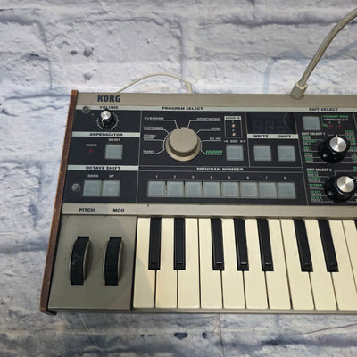 Unknown Keyboard Stand