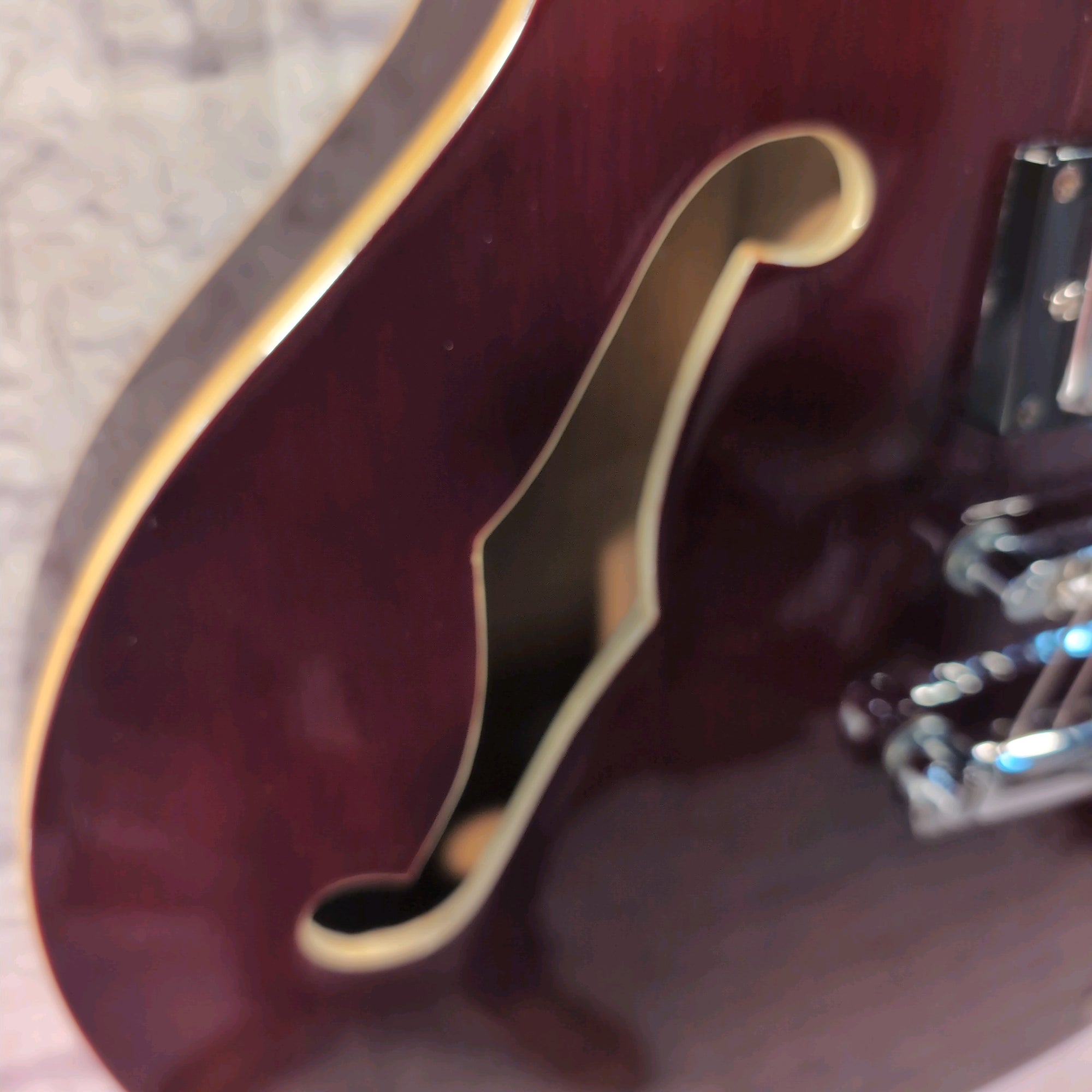 Samick LA30 TR 335 Style Jazz Hollowbody Electric Guitar