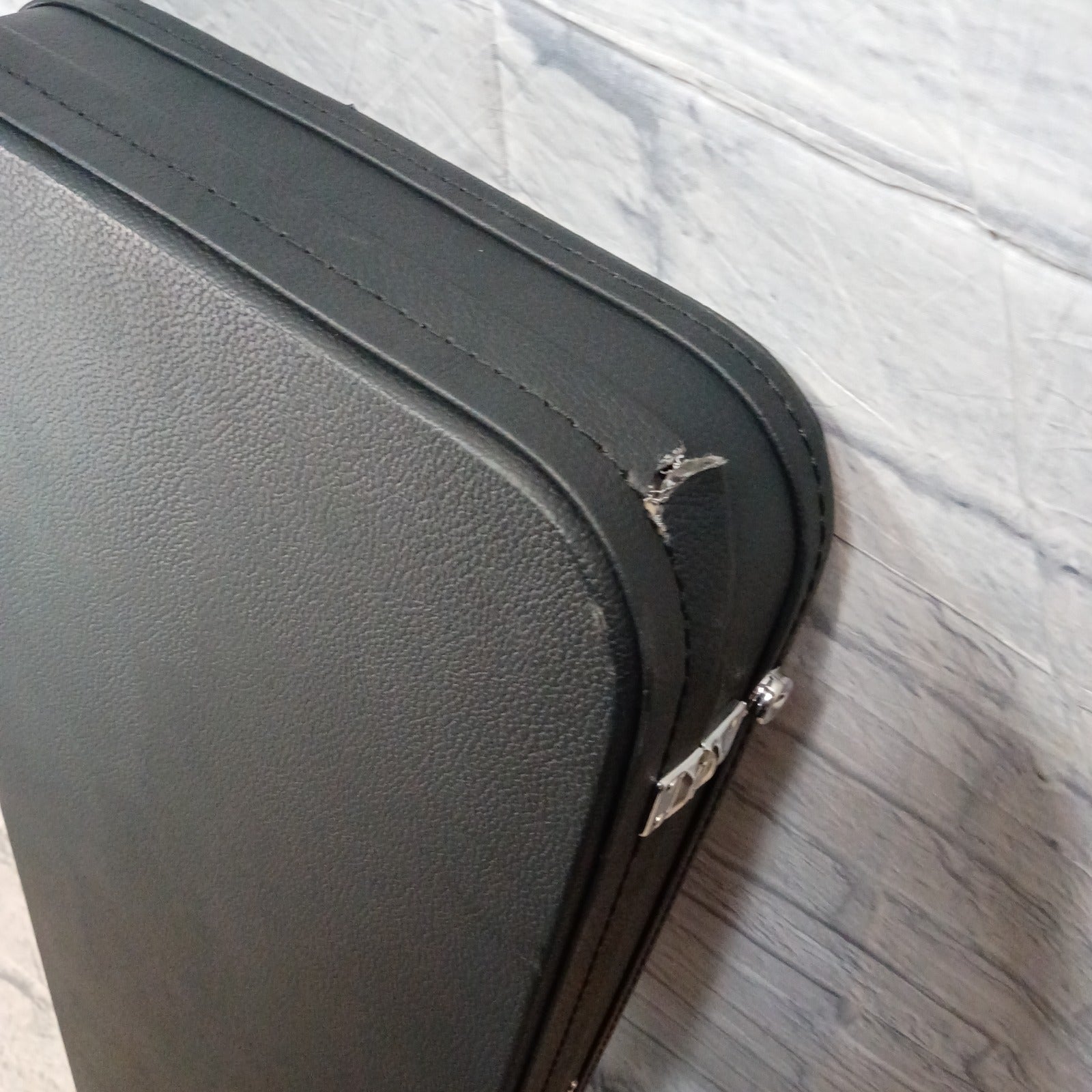 Gator Hard Case Hard Case