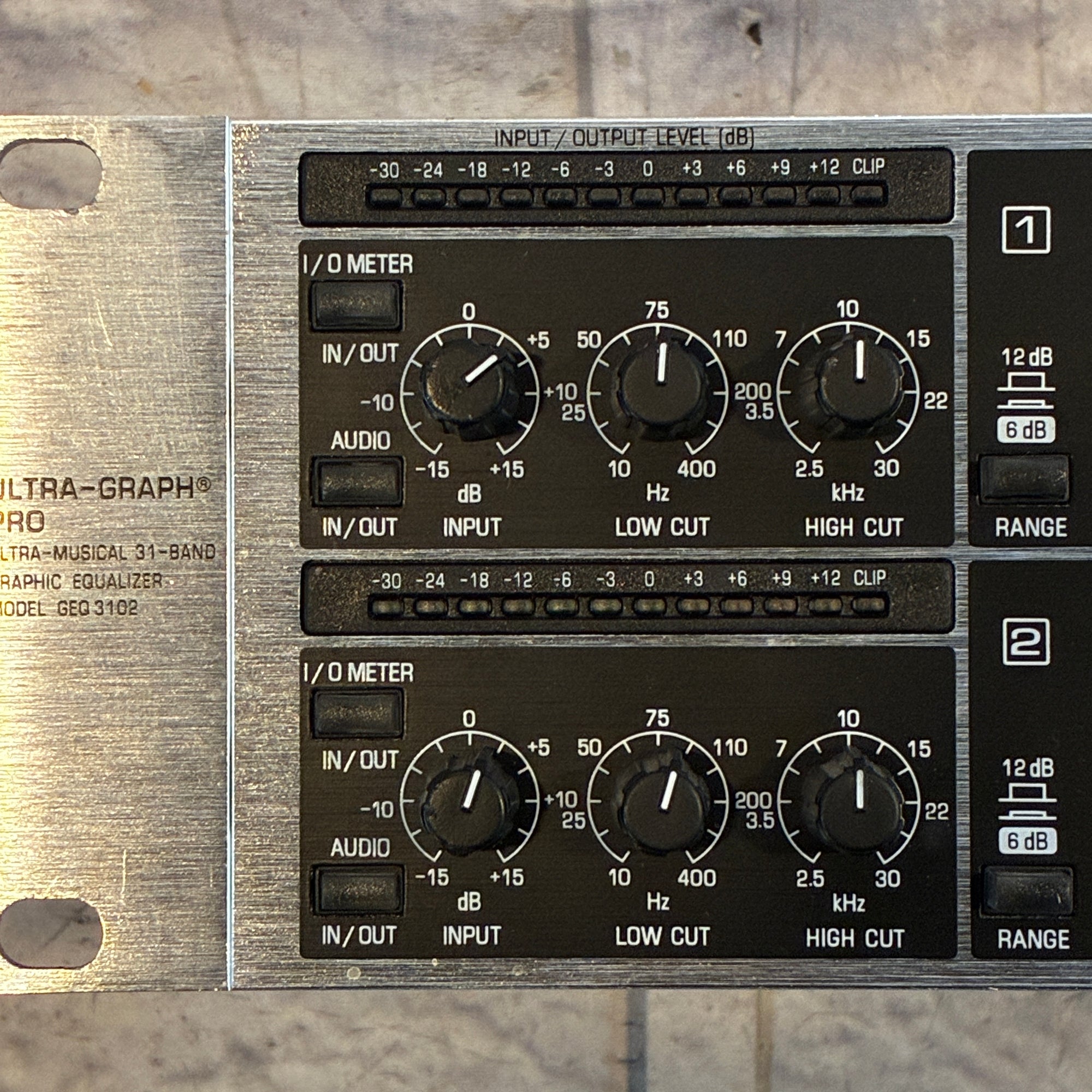 Behringer GEQ3102 Rack EQ