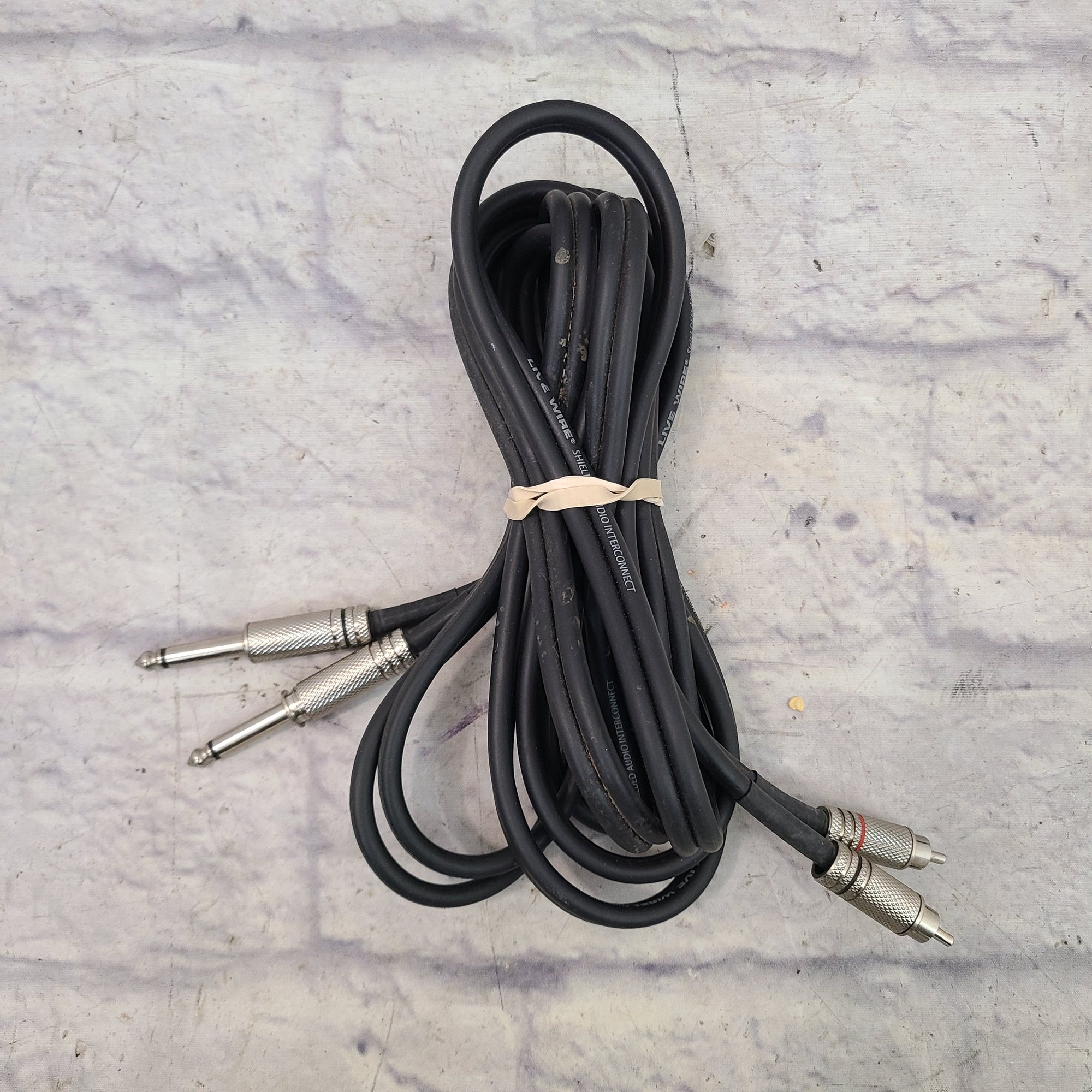 Livewire 10ft Split RCA male to 1/4 Male null