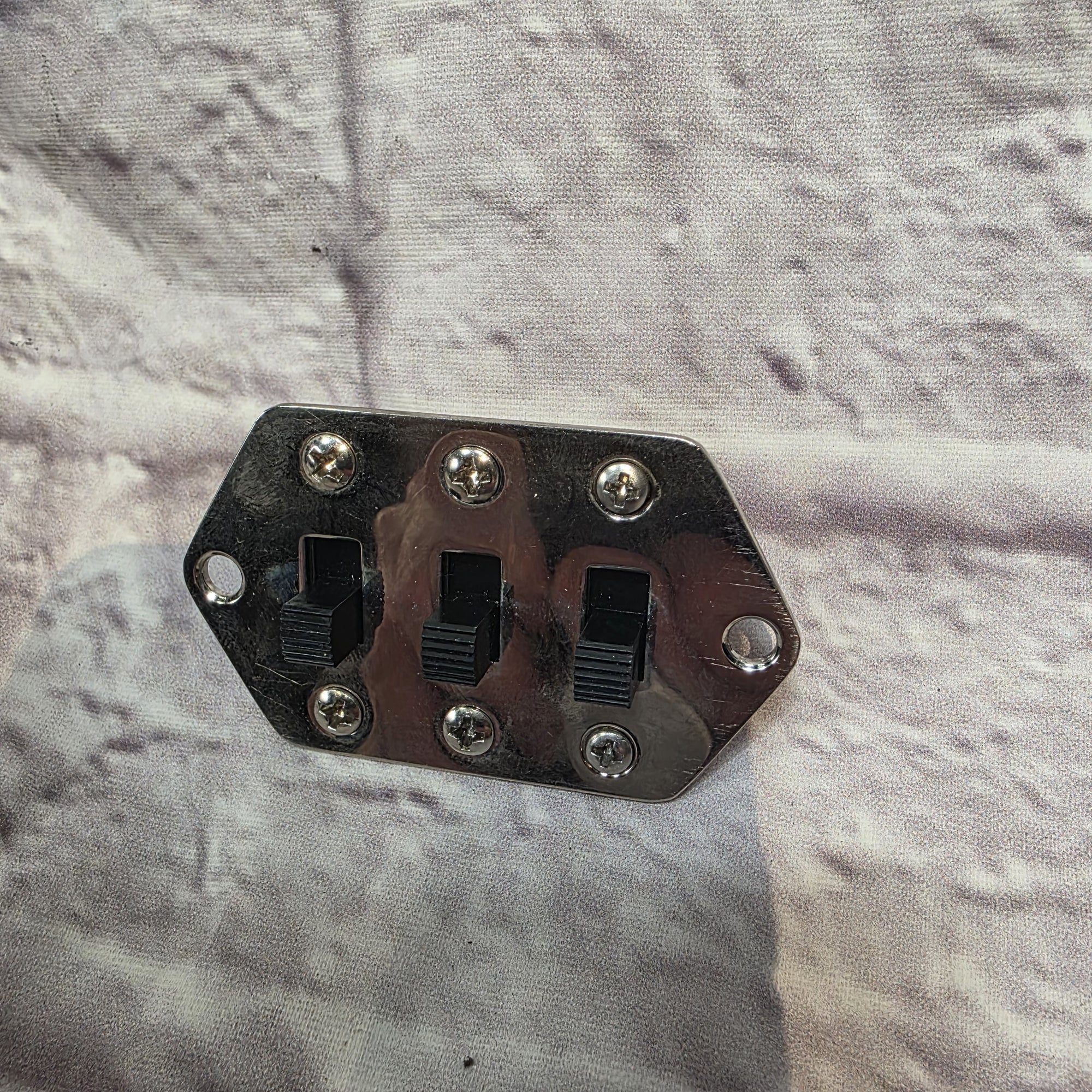 Fender 1960s-styled Jaguar 3-Way Switch Plate -  Electric Guitar Part