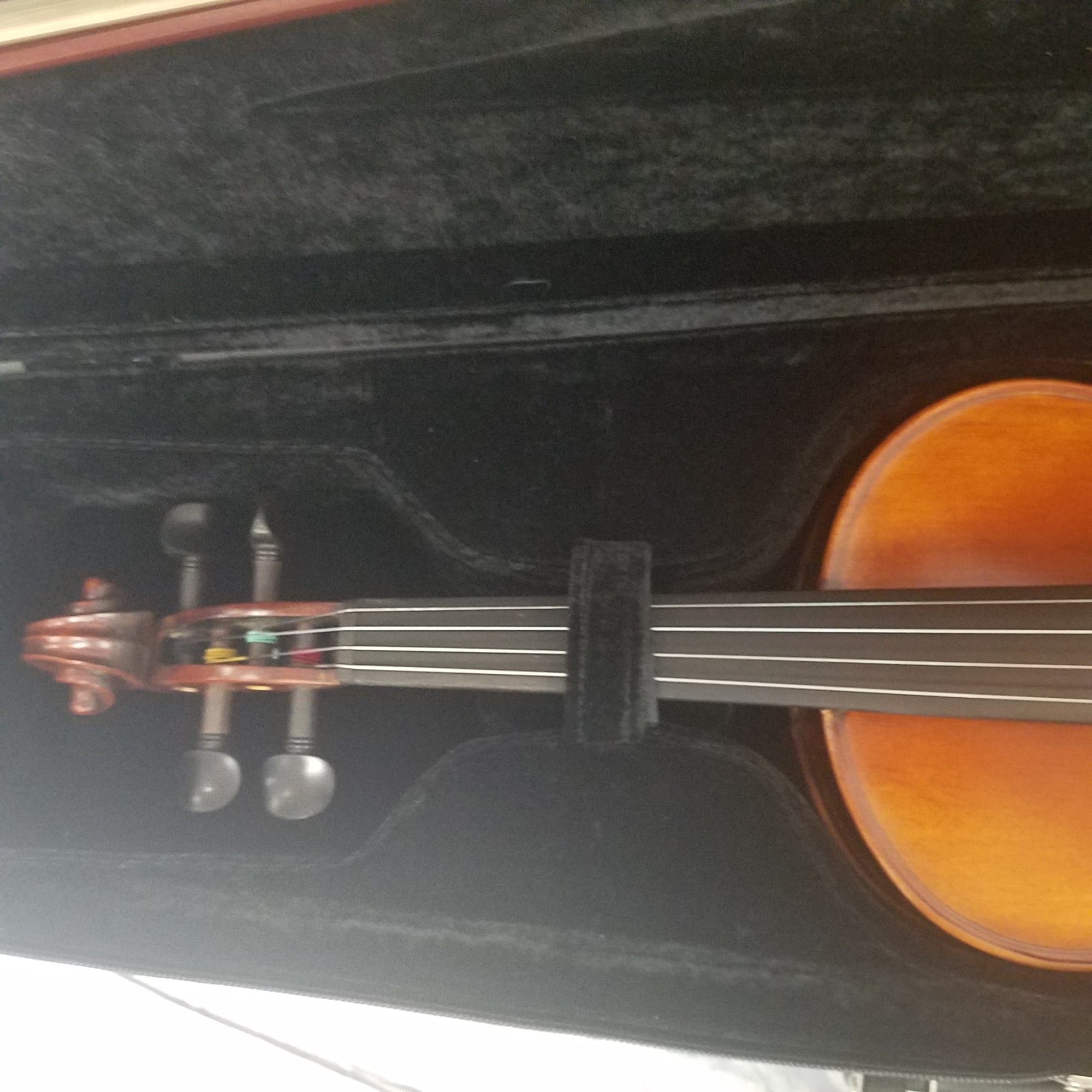 Hal Leonard Essential Elements for Strings  Violin Book 1