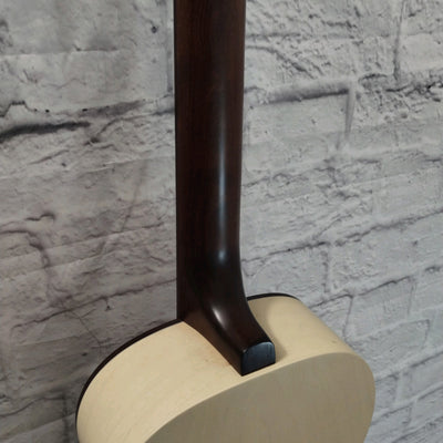 Art and Lutherie Roadhouse Faded Cream A/E Parlor Guitar