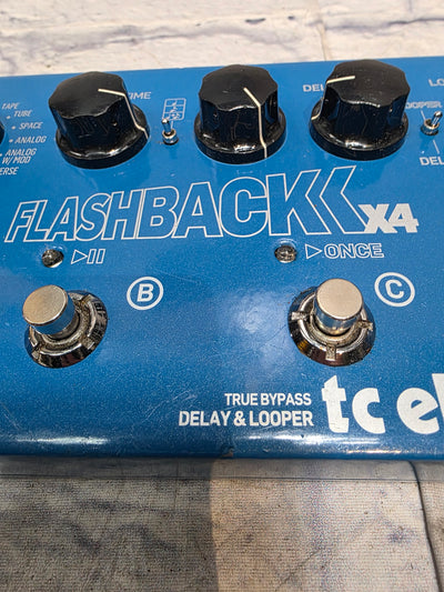 TC Electronic Flashback X4 Effects Pedal