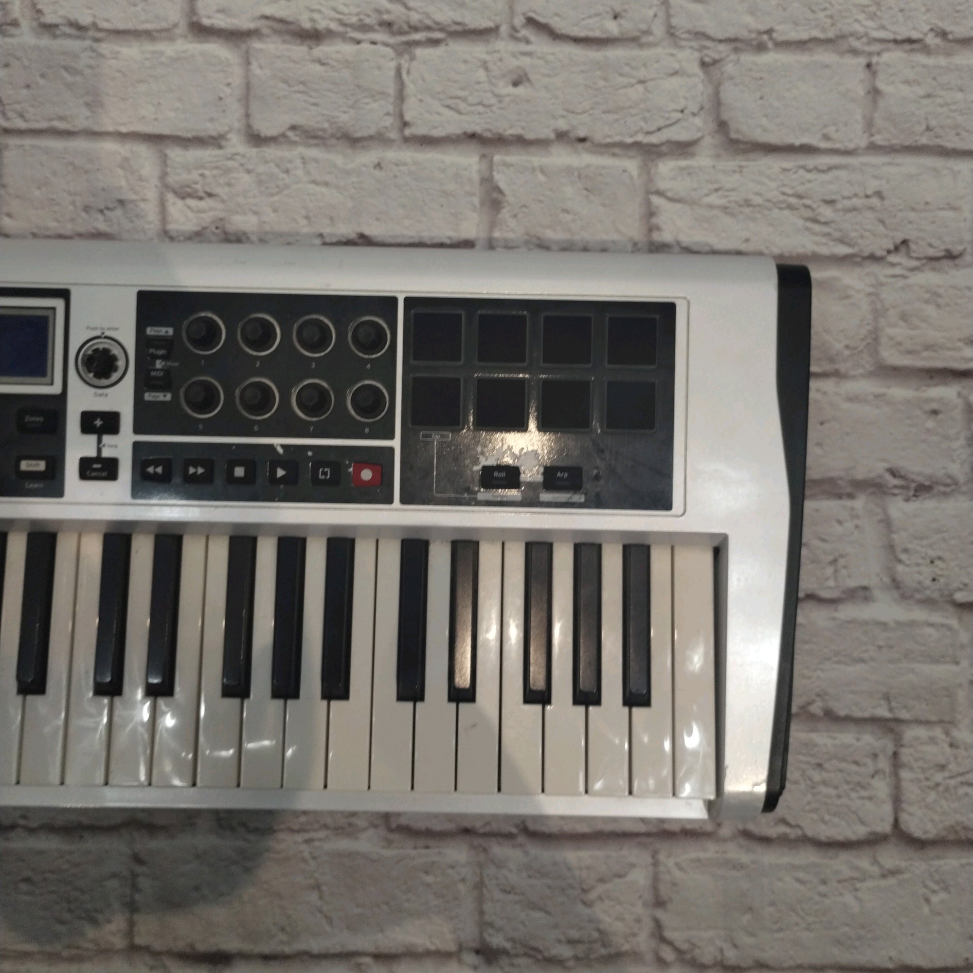 Novation Impulse 49 Midi Controller