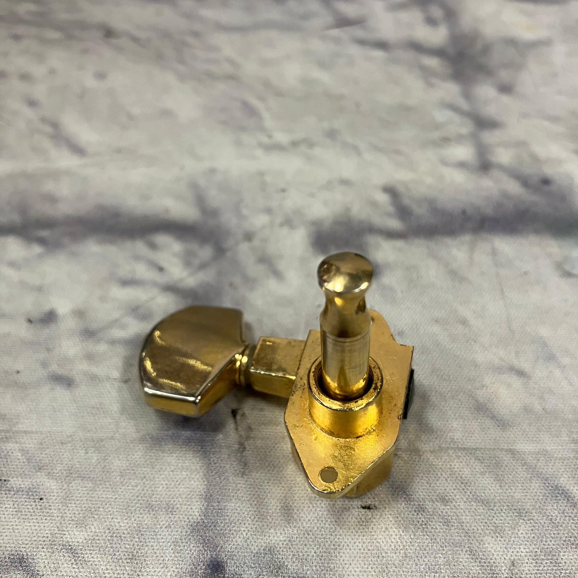 Ibanez Vintage Single Star Tuning Machine 3x3 Bass Side