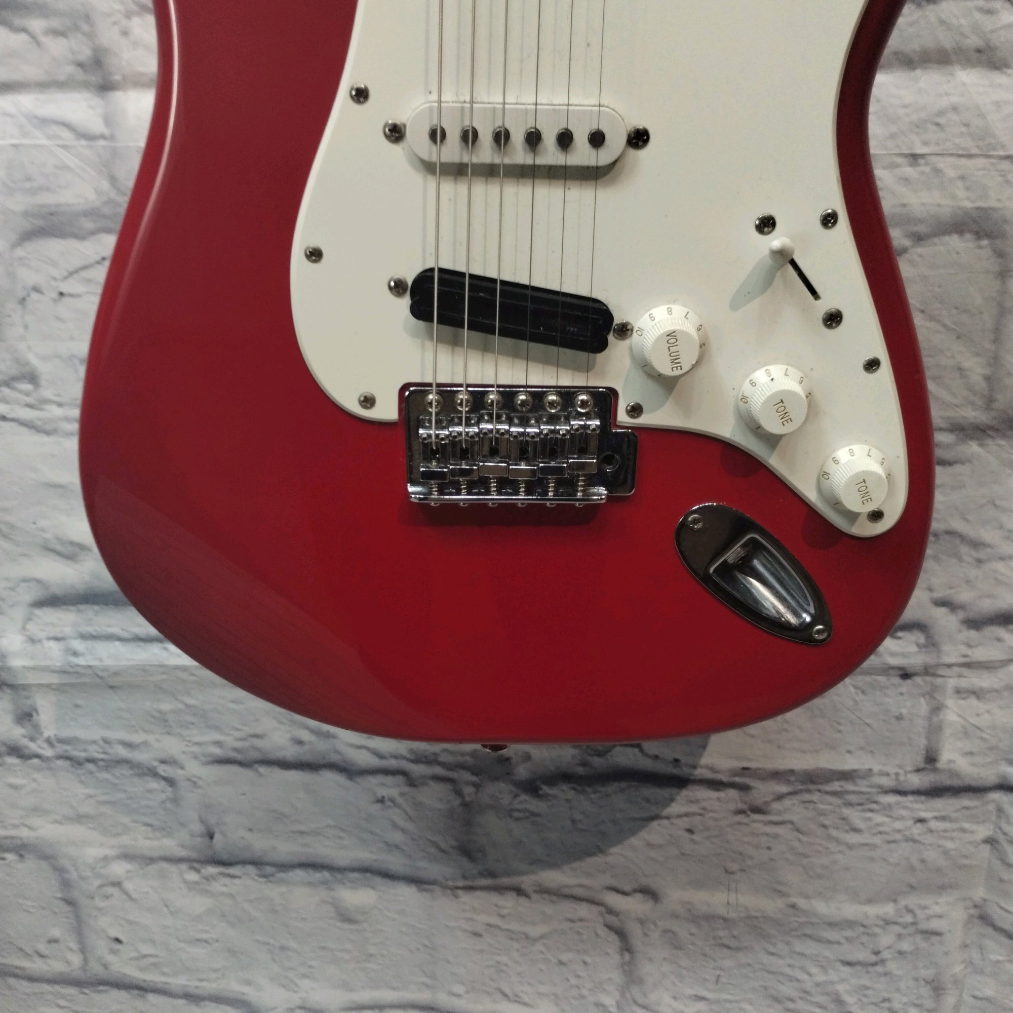 Squier 20th Anniversary Red Stratocaster