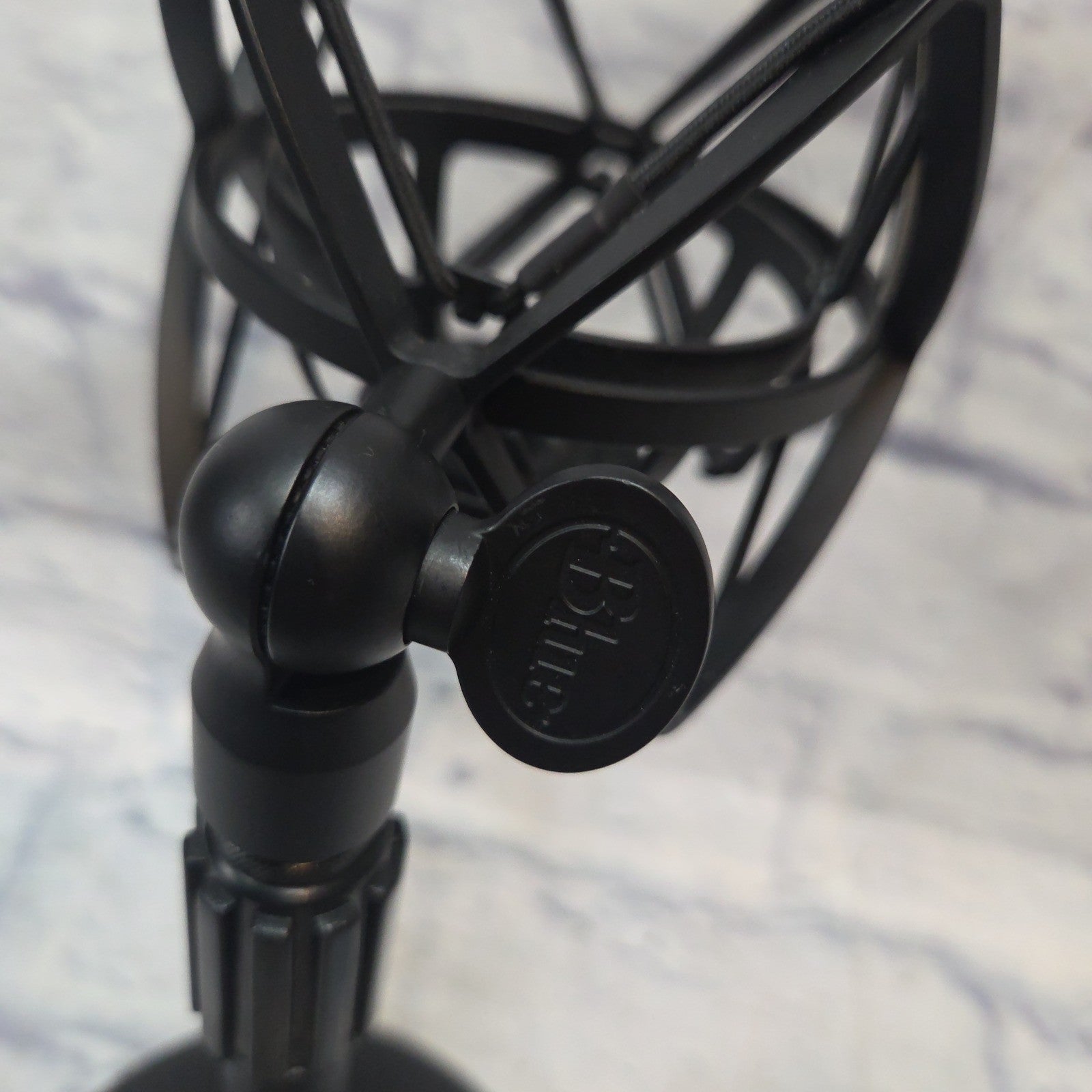 Blue "Blackout" Spark SL Large Diaphragm  Microphone