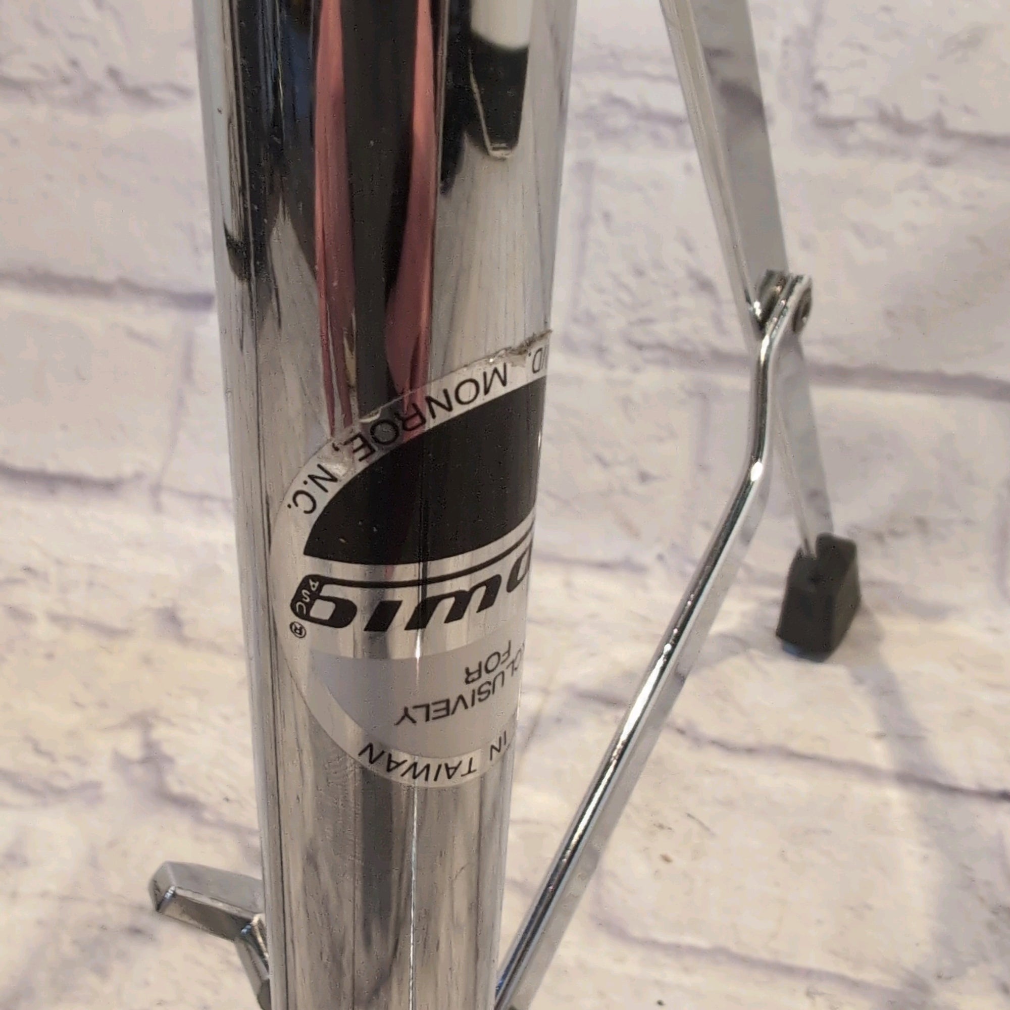 Ludwig Single Braced Double Rack Tom Stand Black White Sticker