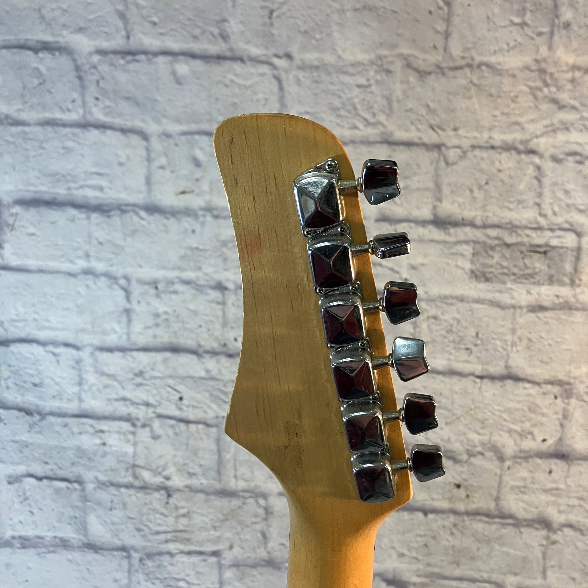 First Act ME301 Black  Electric Guitar