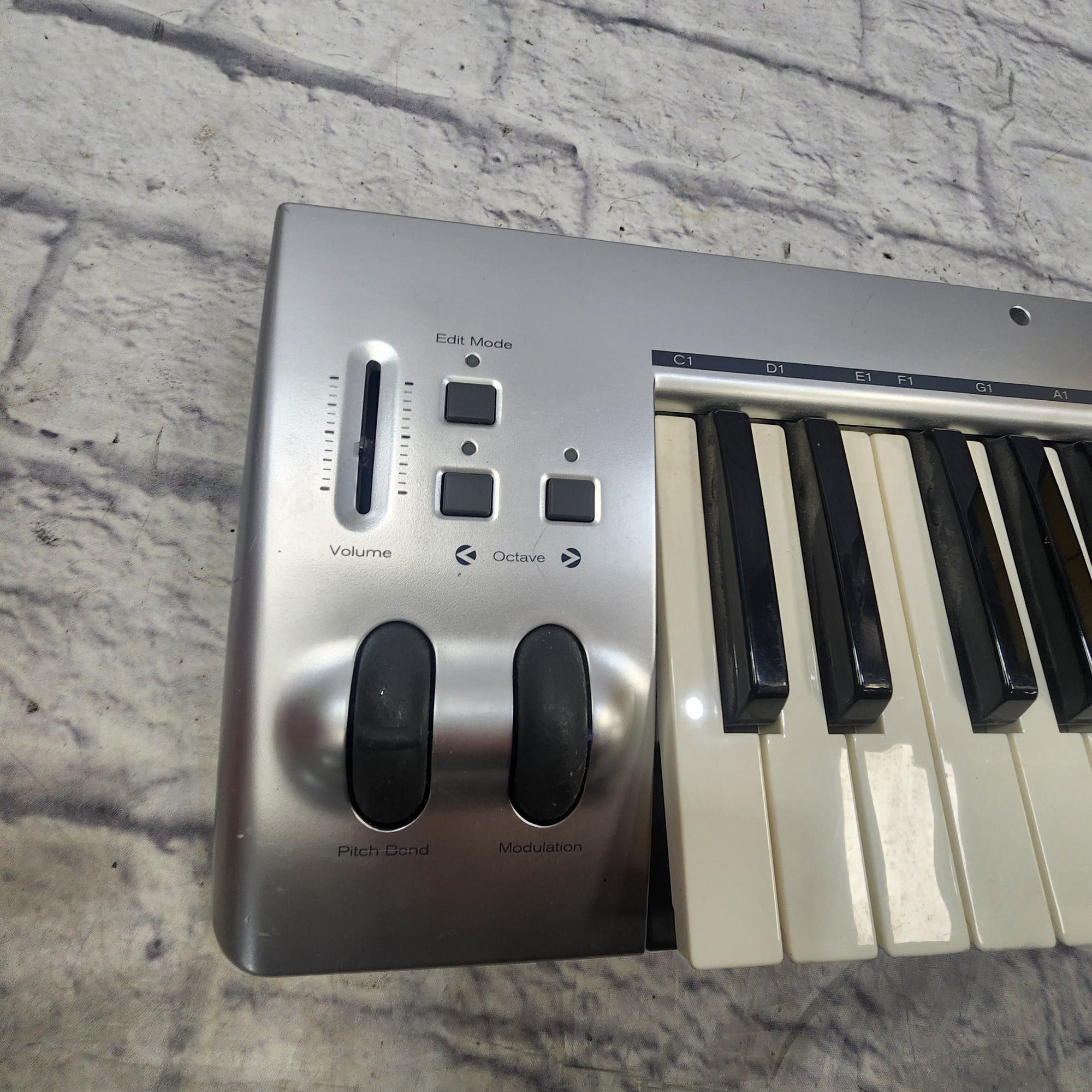 Keystudio Logo M-Audio Keystudio 49 Key Controller - Evolution Music