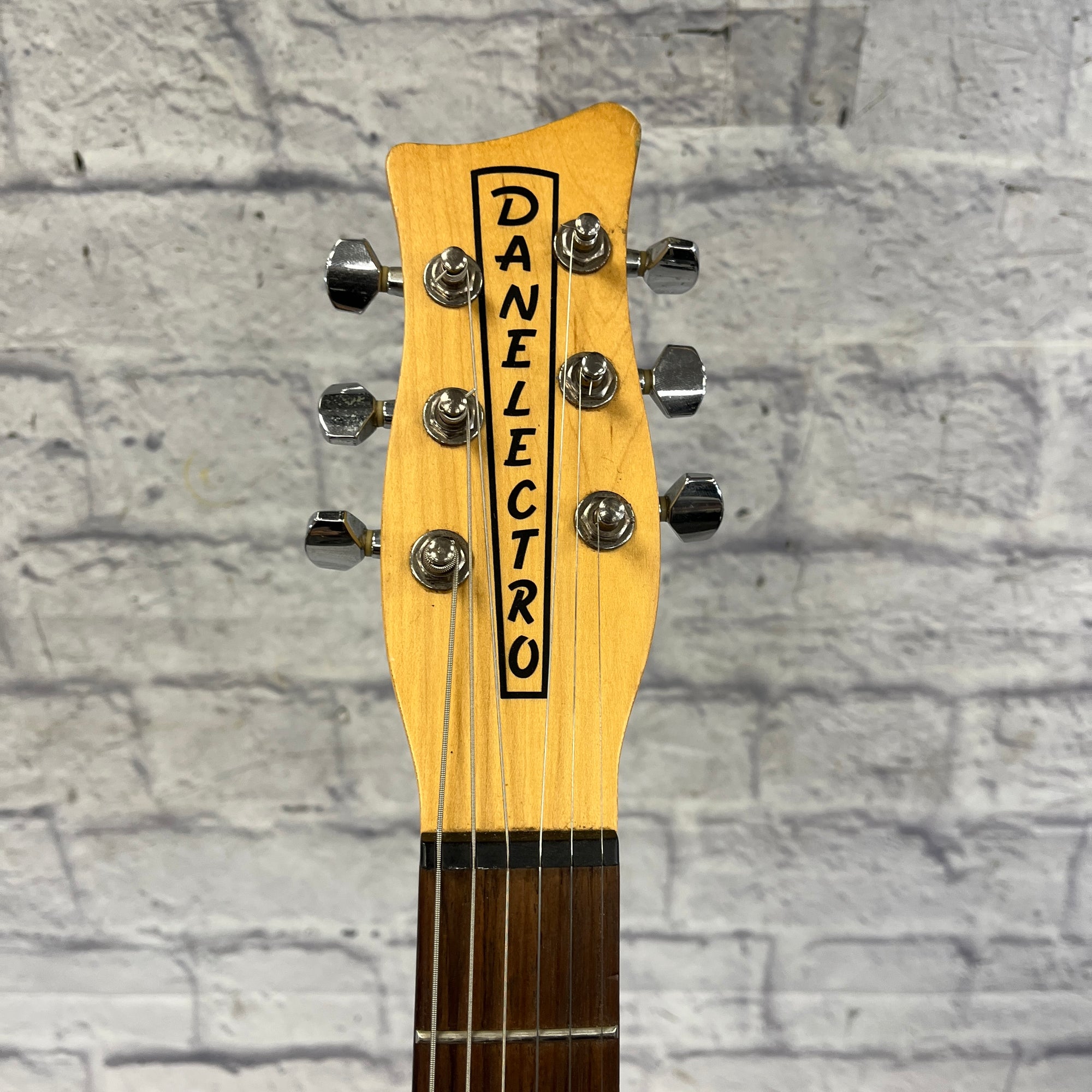 Danelectro Danoblaster with Built In Effects