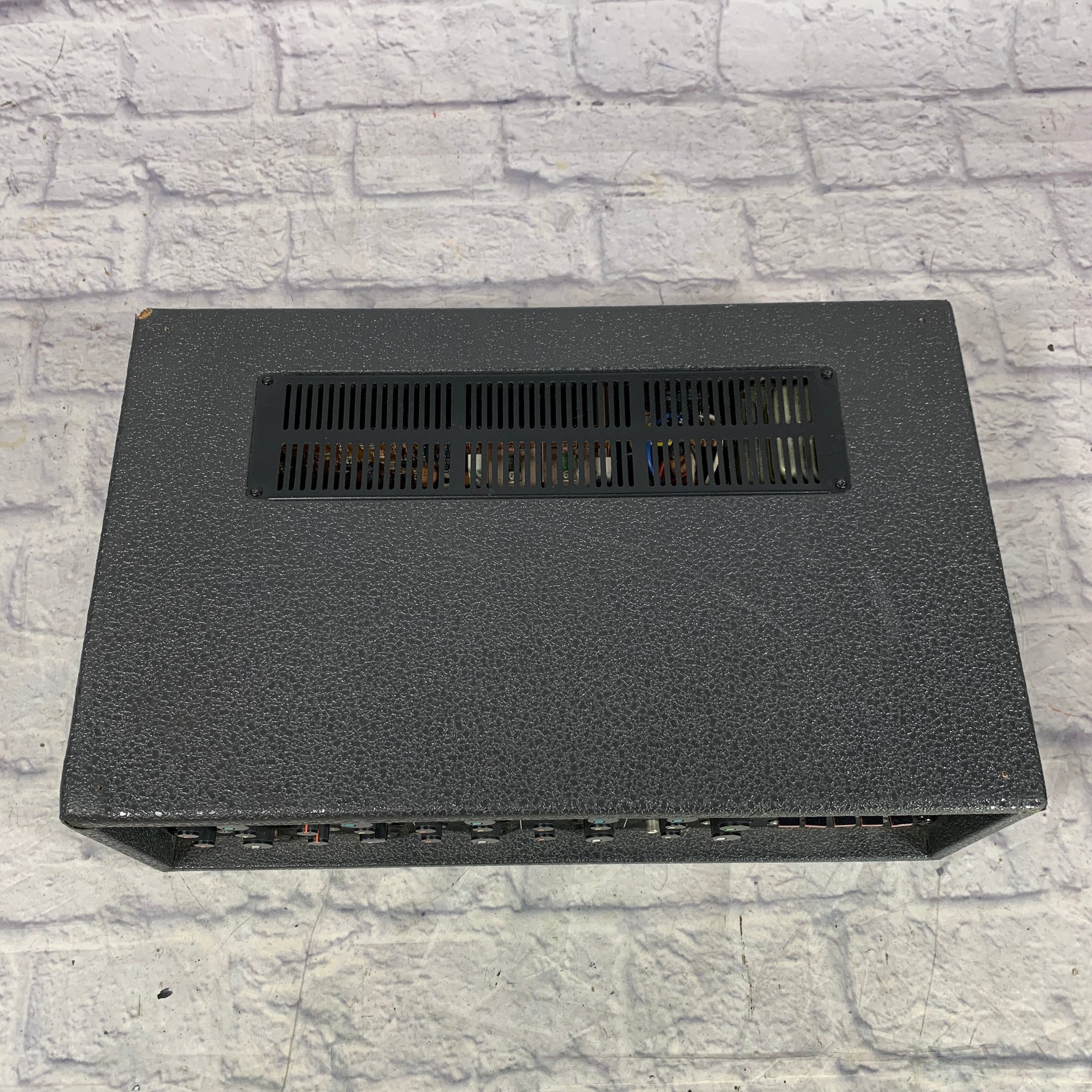 Toa MX-104 Powered Mixer