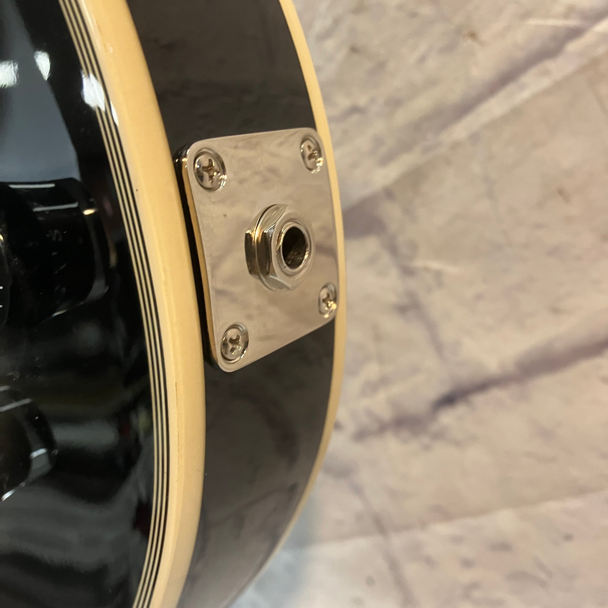 Epiphone 2021 Les Paul Custom Silverburst Electric Guitar