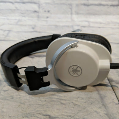 Yamaha HPH - MT5