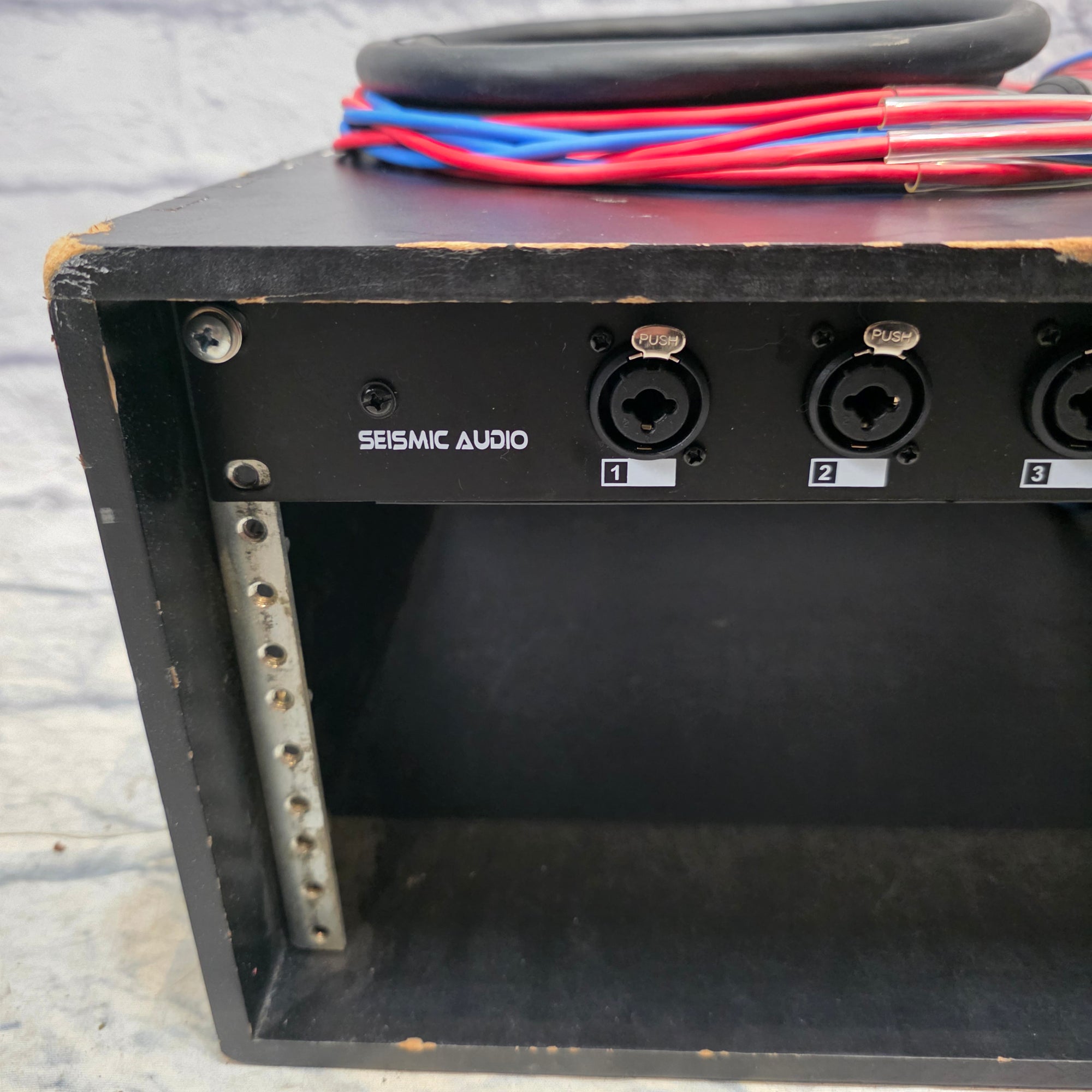 Seismic Audio SARMSS-8X310 Splitter W/ Snake Rack Splitters