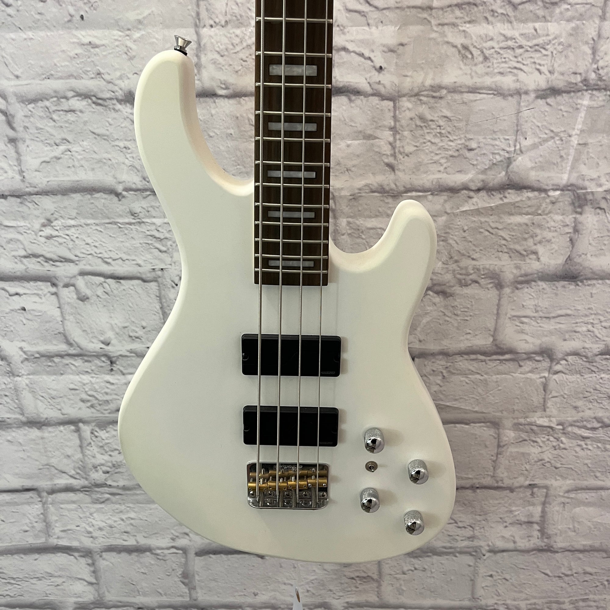 Sawtooth Mod24 Bass Guitar w/ Fishman Pickups