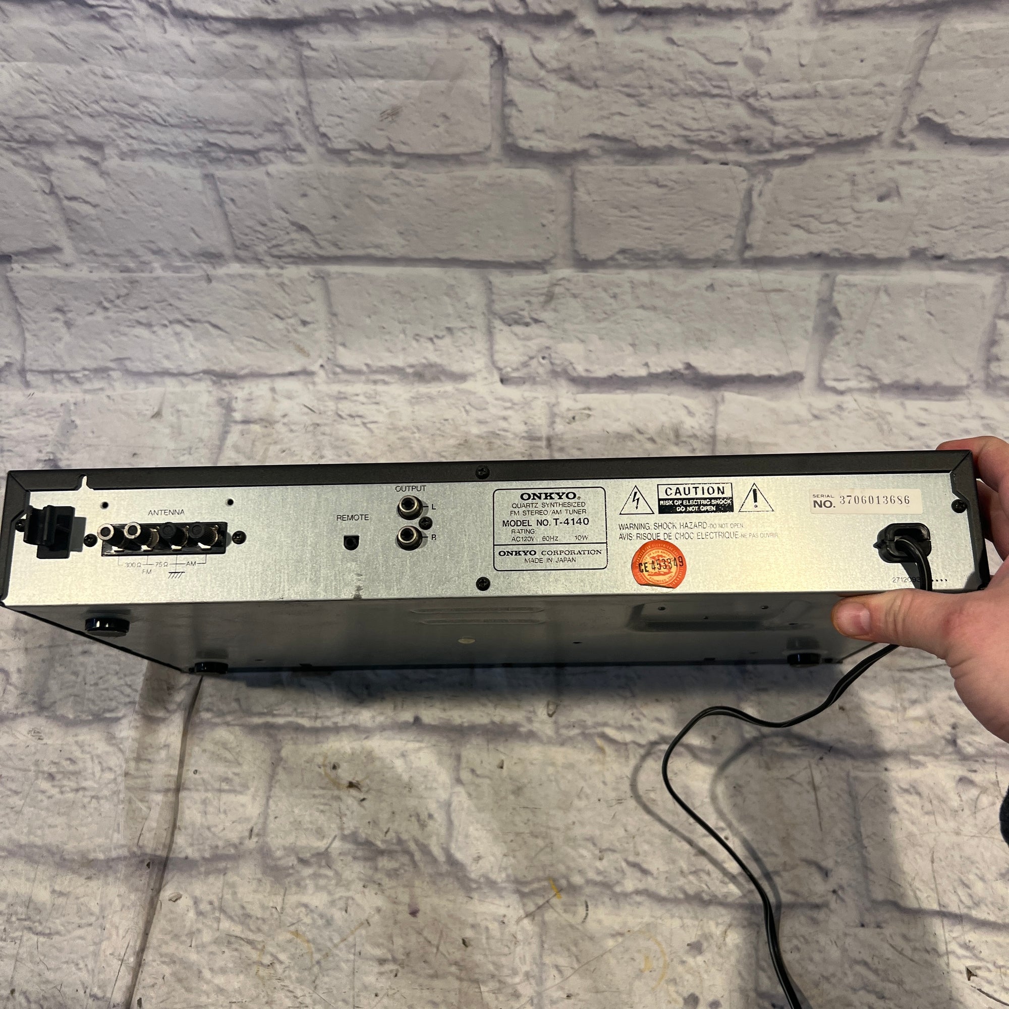 Onkyo T-4140 Component AM / FM Radio Tuner