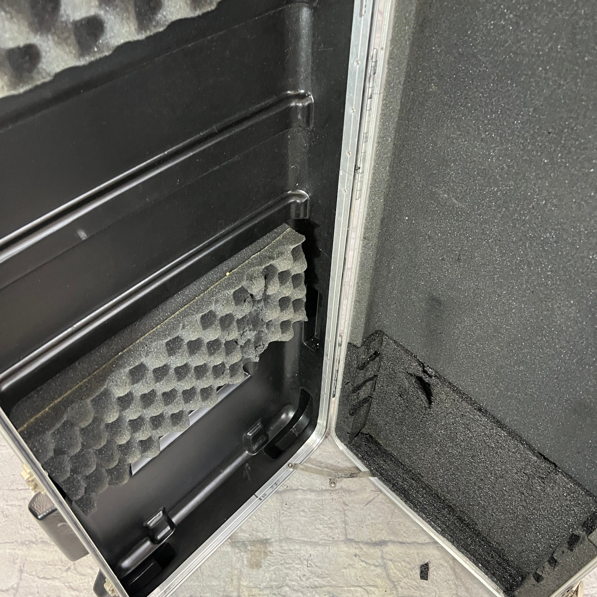 SKB 1SKB-5820W 61-Key Keyboard Case