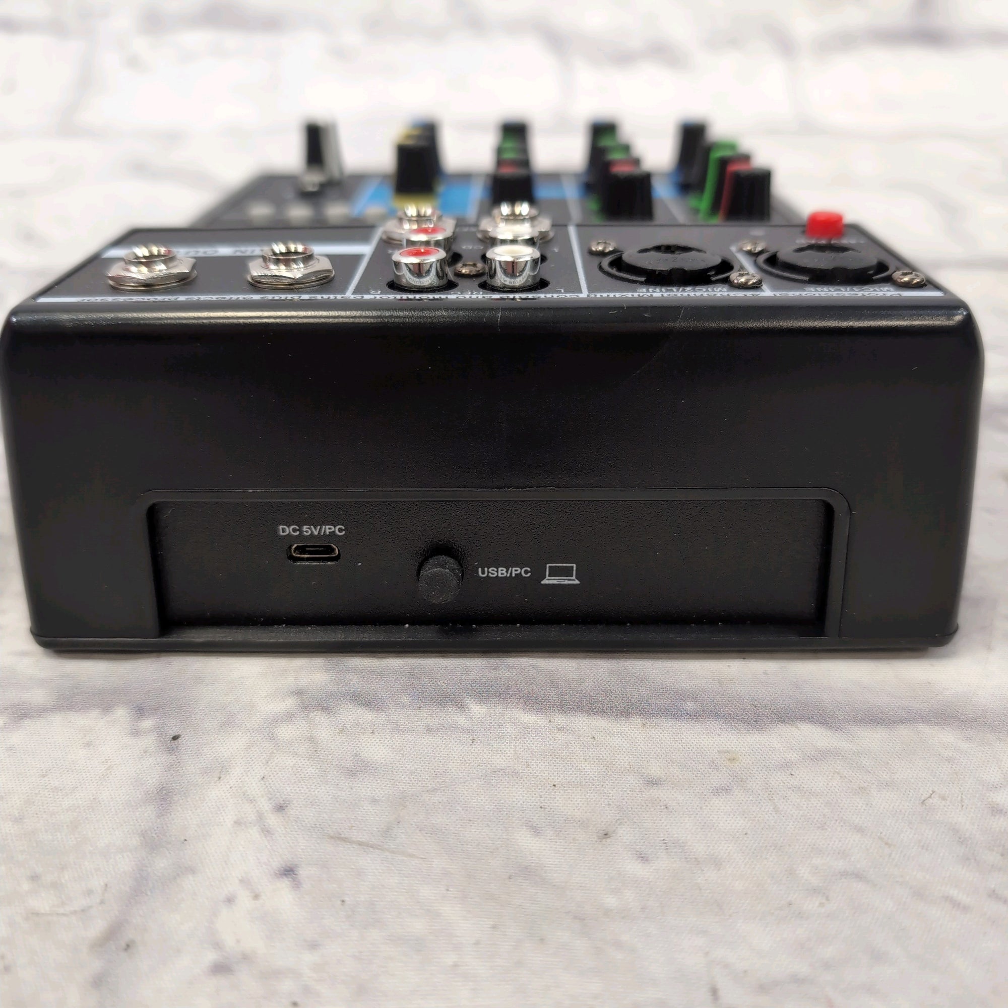 Unknown F-4A Live Mixer