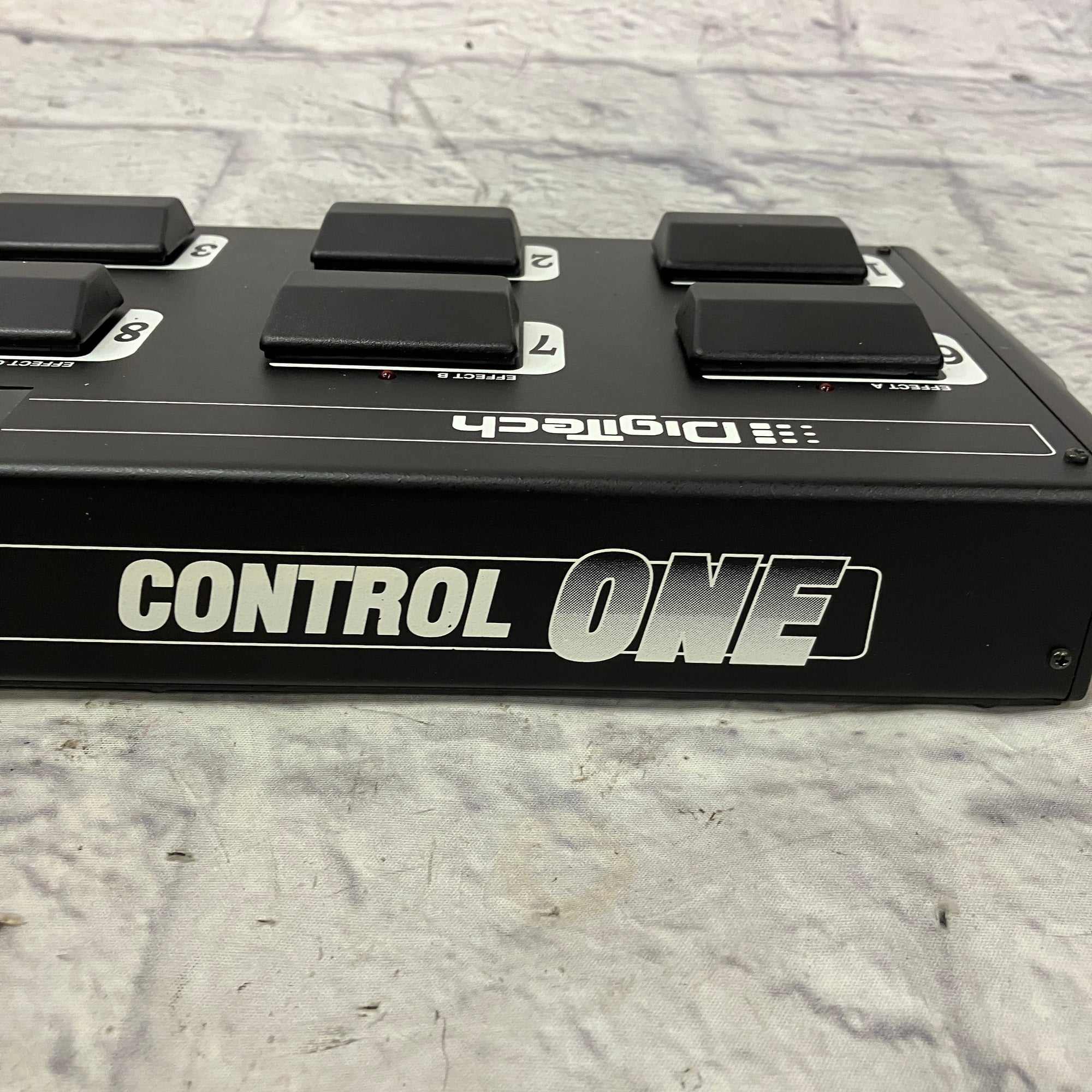 DigiTech CONTROL ONE コントローラー Digitech Control ONE Effects Controller - Evolution Music
