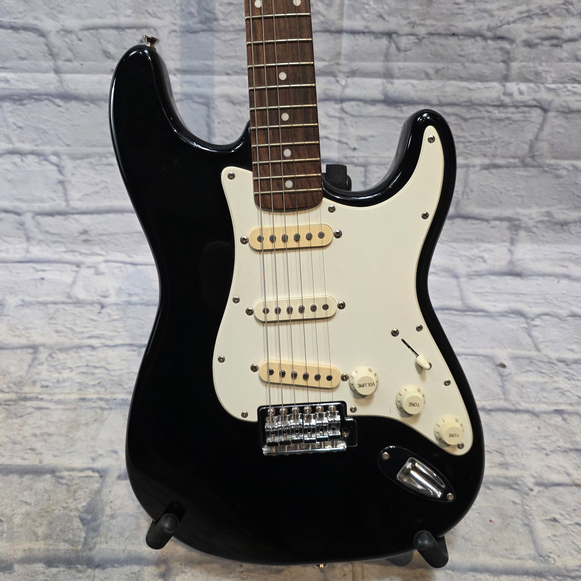 Squier Stratocaster Made In Indonesia 2004 Electric Guitar - Black