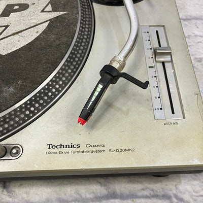 Technics Quartz SL-1200 Mk. 2 DJ Turntable