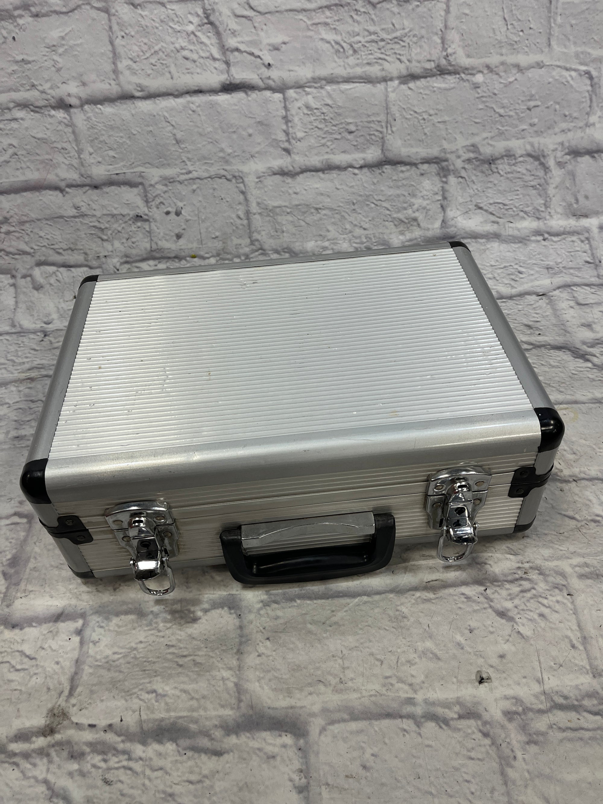 Unknown Microphone / Accessory Case