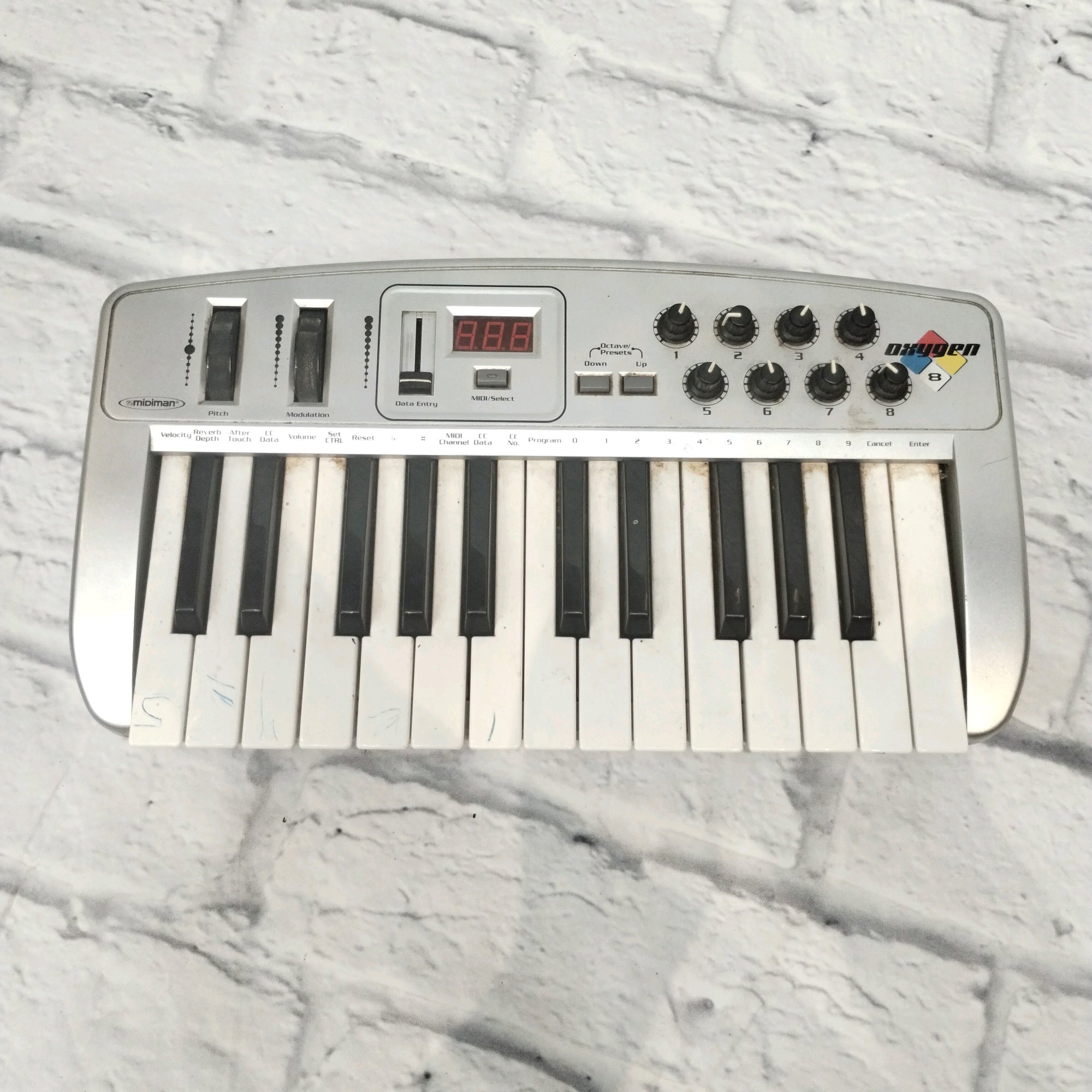 M Audio Oxygen 8 Midi Controller