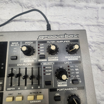 Roland MC-505 Groovebox with Power Supply and Manual