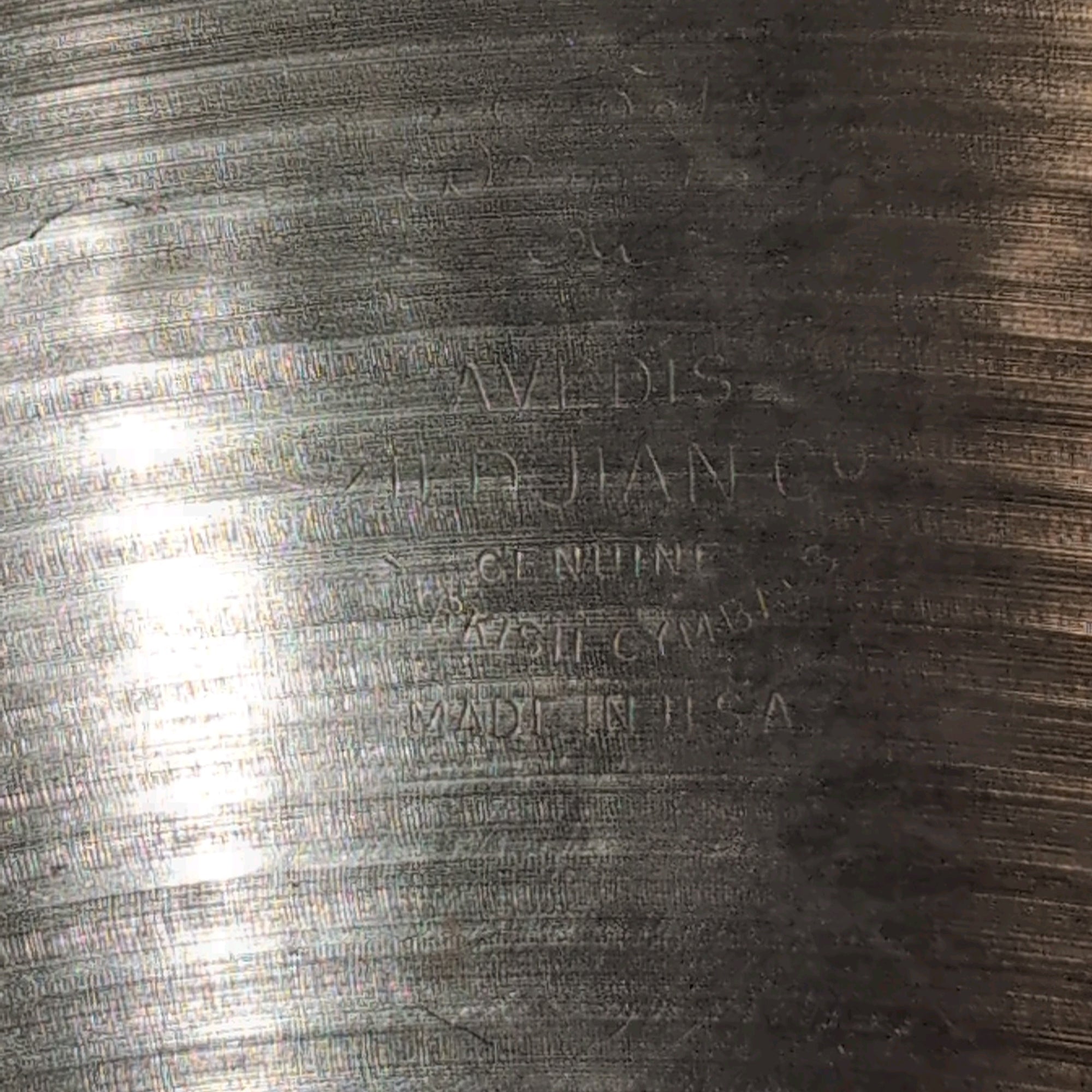 Zildjian 18 Avedis Crash Cracked