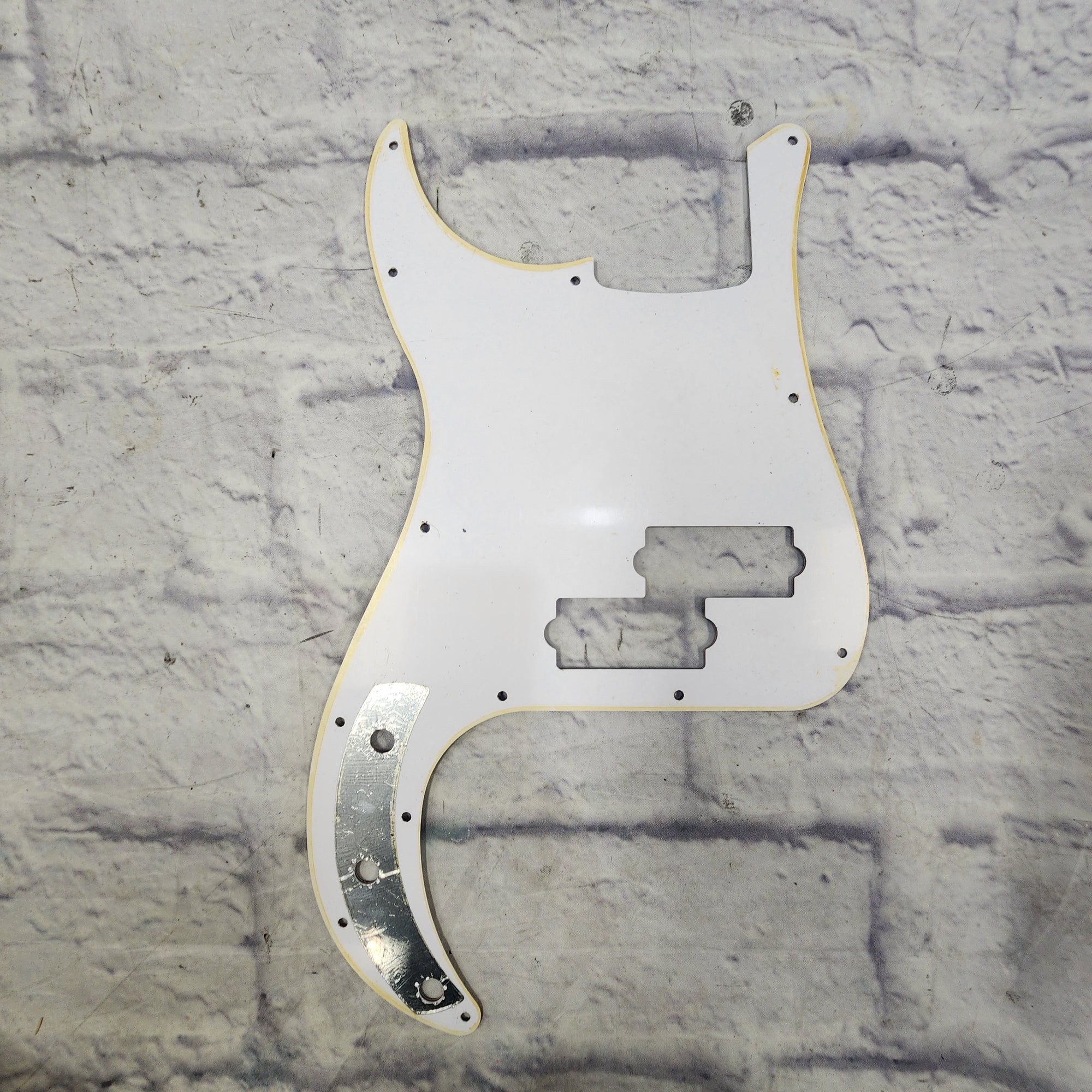 Allparts Tortoise P-Bass Pickguard