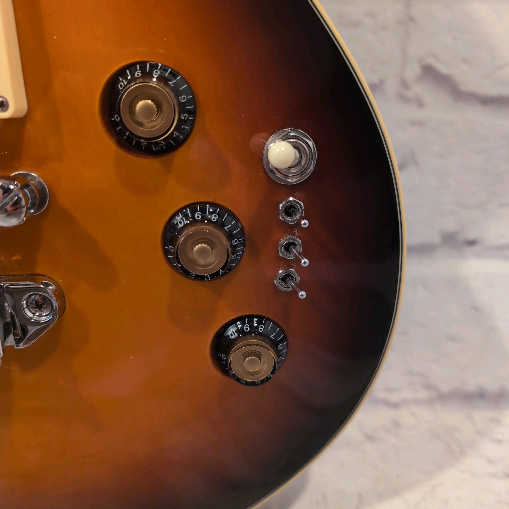 Ibanez ARC100 Electric Guitar w/ EMG