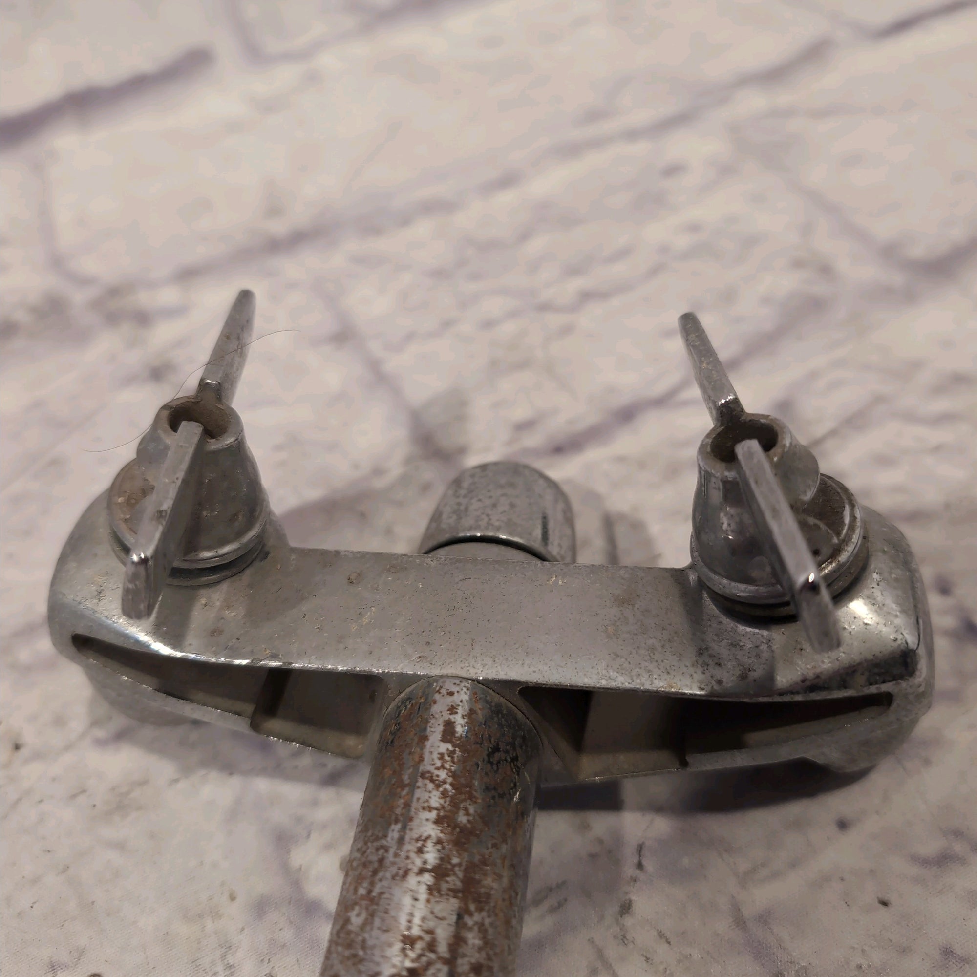 Vintage Premier Tom Drum Mount 20"