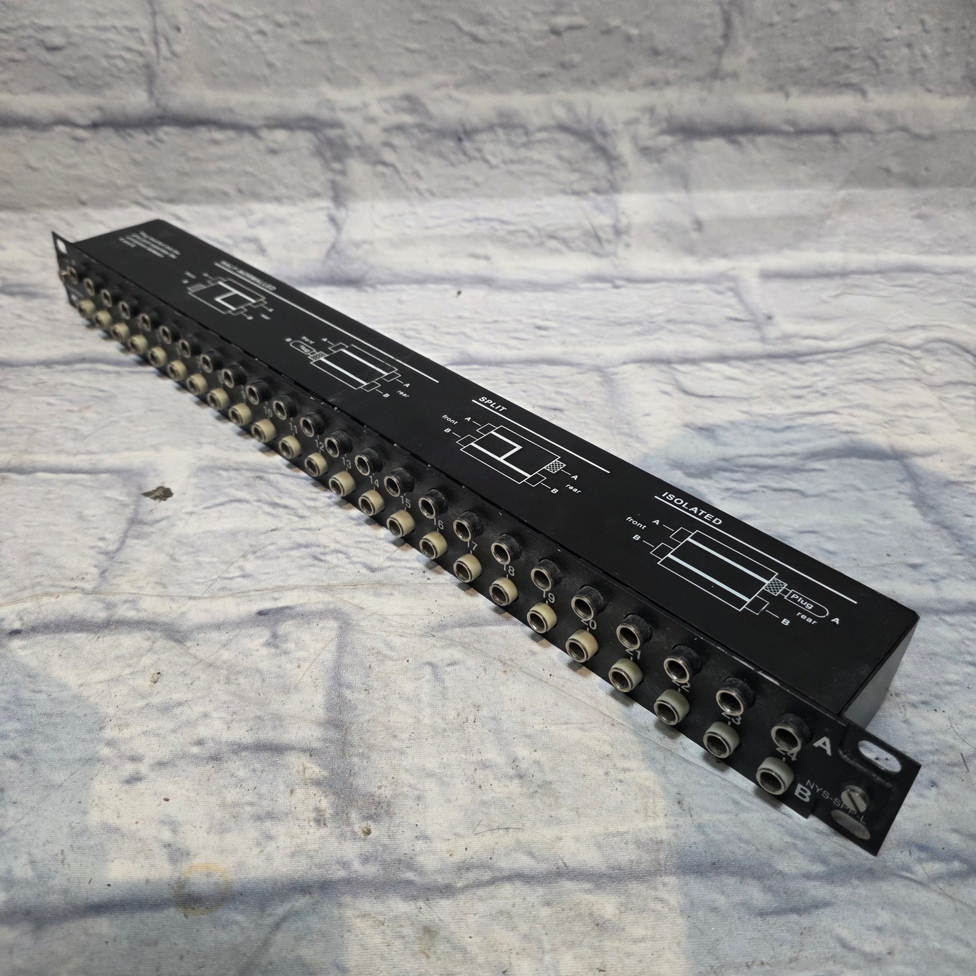 Neutrik NYS-SPP-L Rack Patchbay