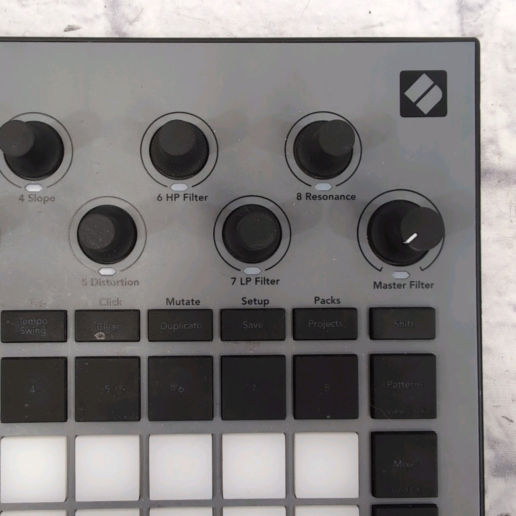 Novation Circuit Rhythm Sampler Groovebox
