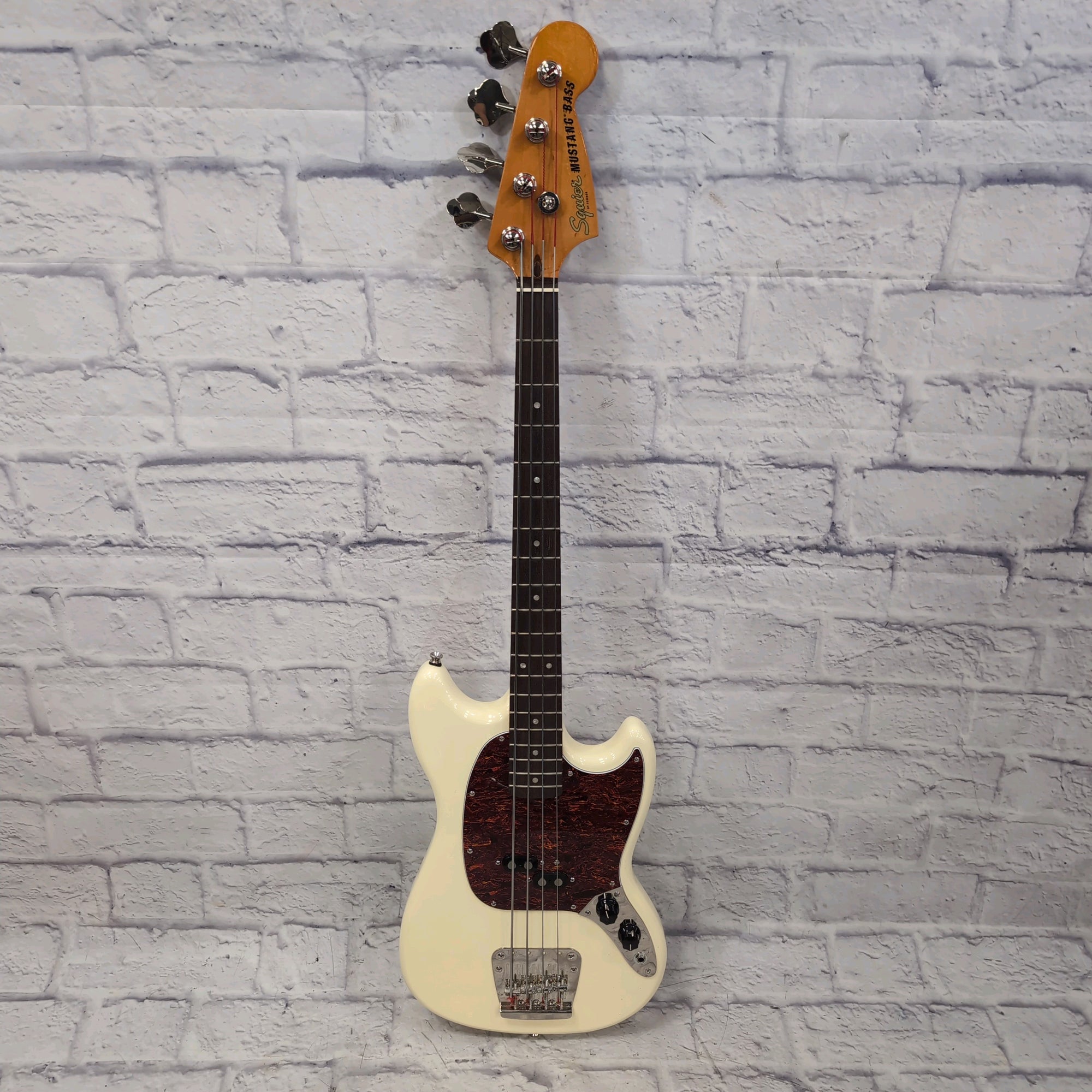 Squier Classic Vibe '60s Mustang Short Scale 4 String Bass Guitar