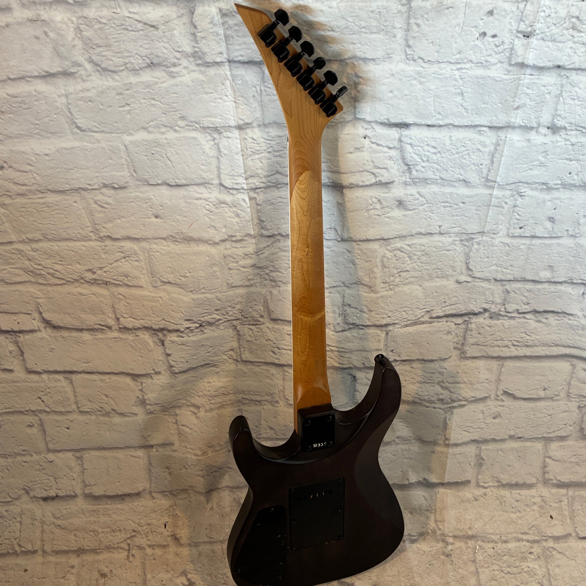 Jackson JS Series Dinky Arch Top JS24 DKAM Electric Guitar - Caramelized Maple board, Black Stain