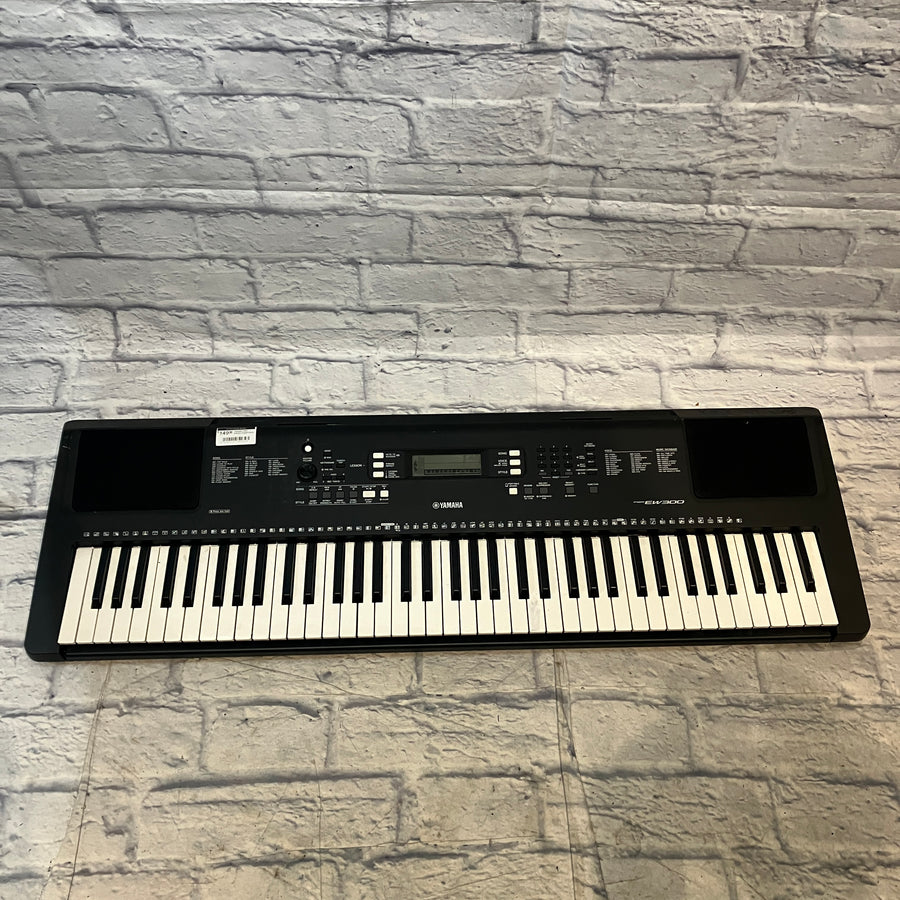 Yamaha PSR-EW300 Digital Piano