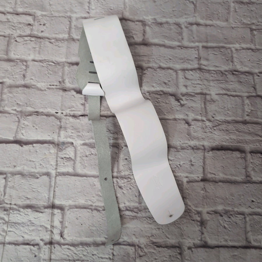 Levi's 3.5" Wide White Guitar Strap