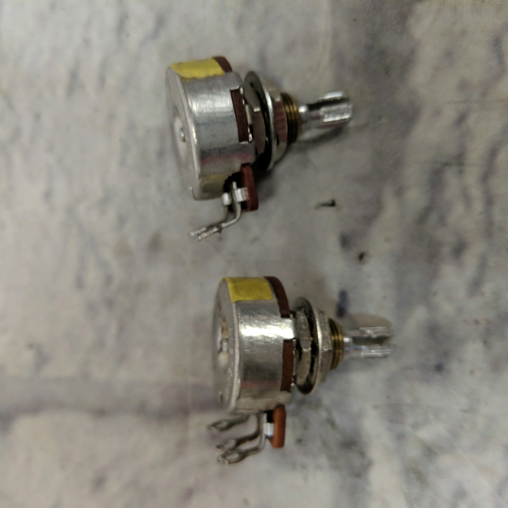 CTS Set of 2 500k VIntage 1981 Poteniometers