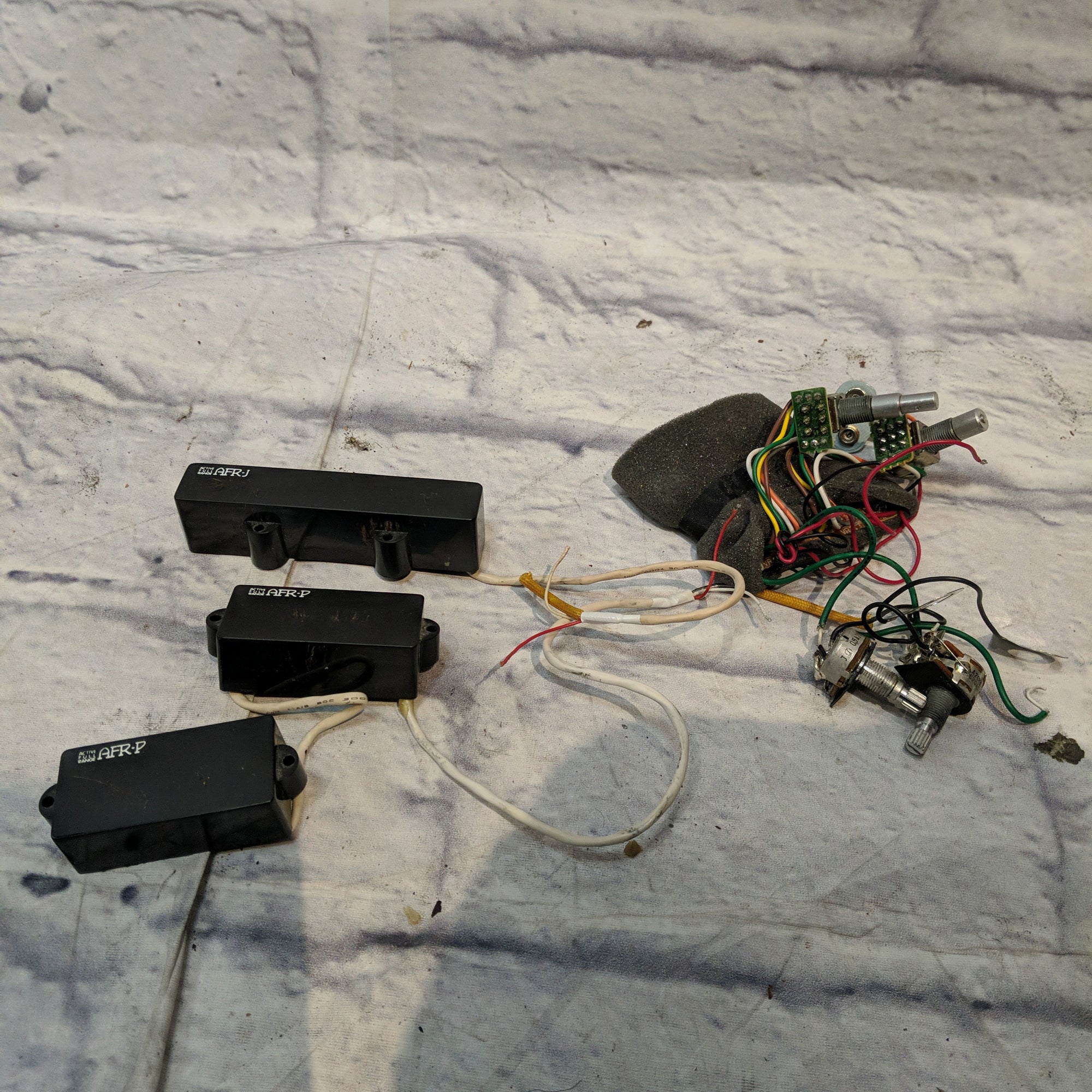 Ibanez AFR P and J Pickups W/ Preamp