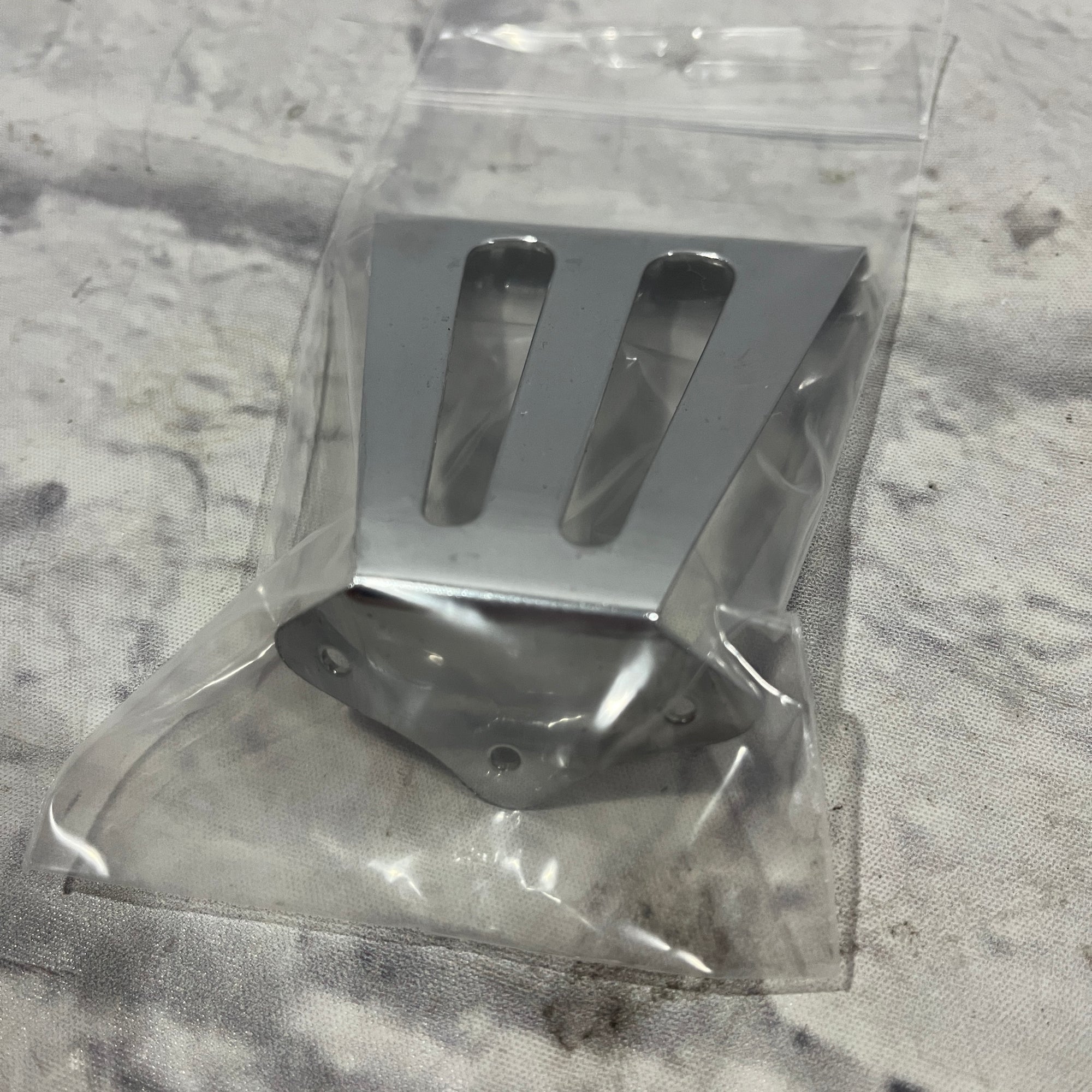 Unknown Guitar Tail Piece