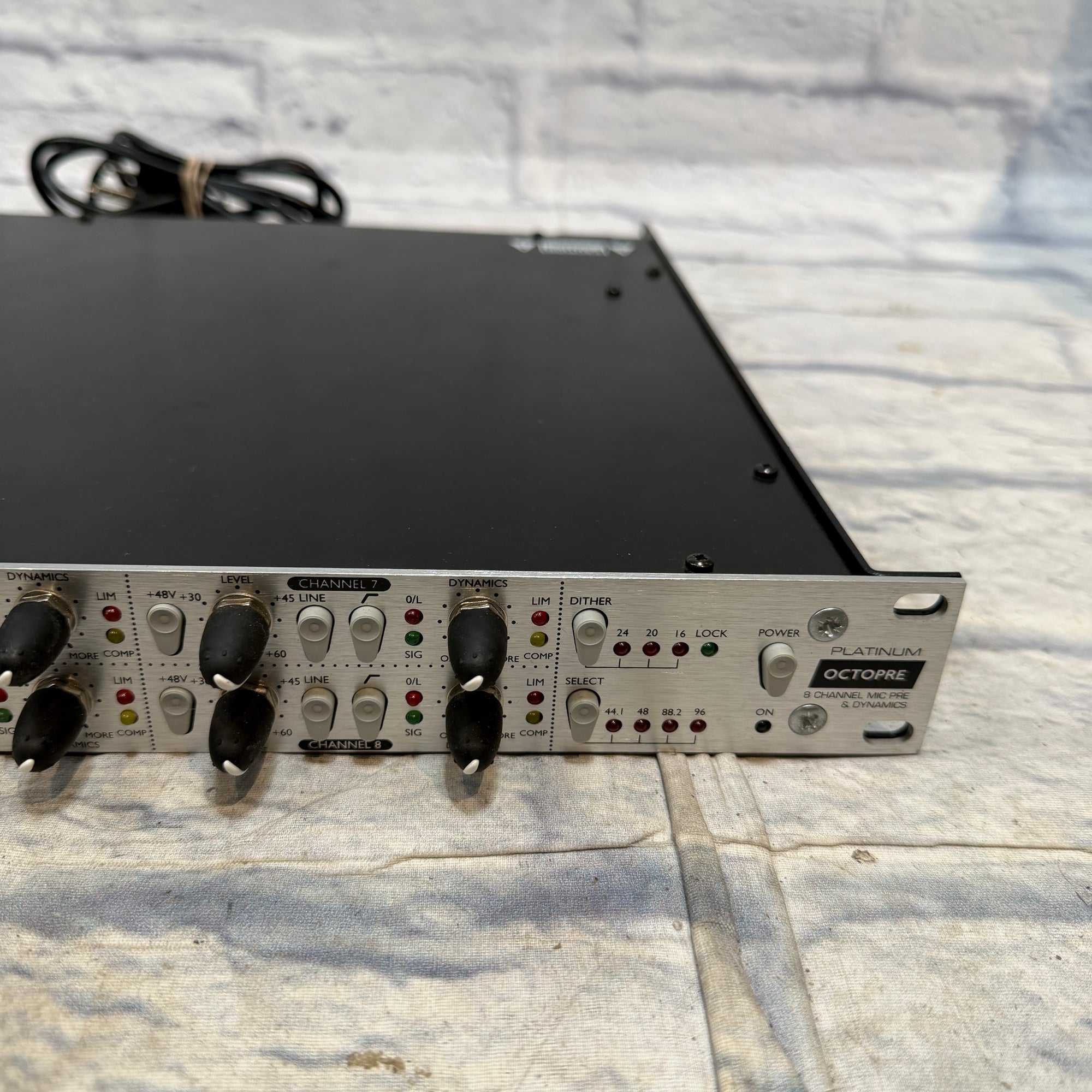 Focusrite Platinum OCTOPRE 8-Channel Microphone Preamp Rack Preamp