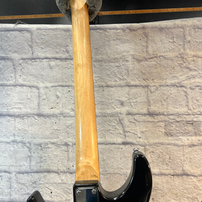 Behringer El Toro Strat Style Black