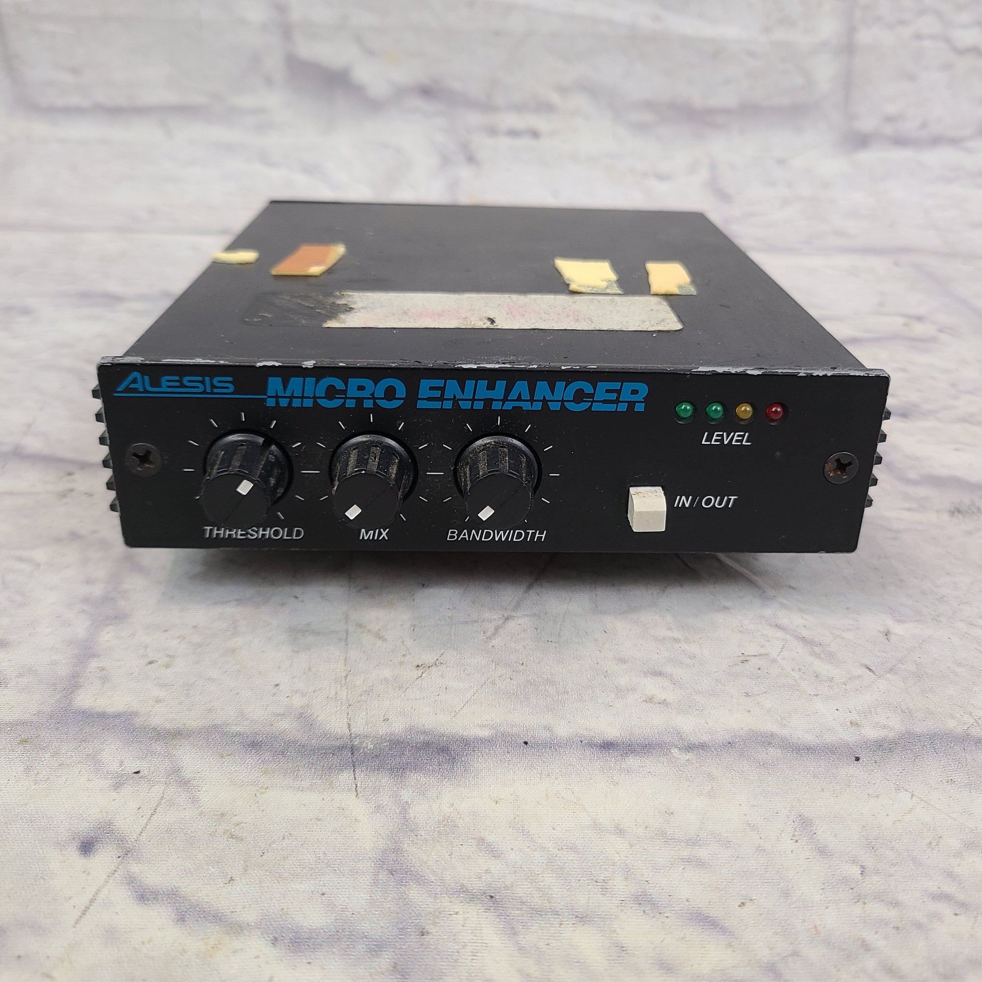 Alesis Micro Enhancer Dynamic Semiparametric Equalizer