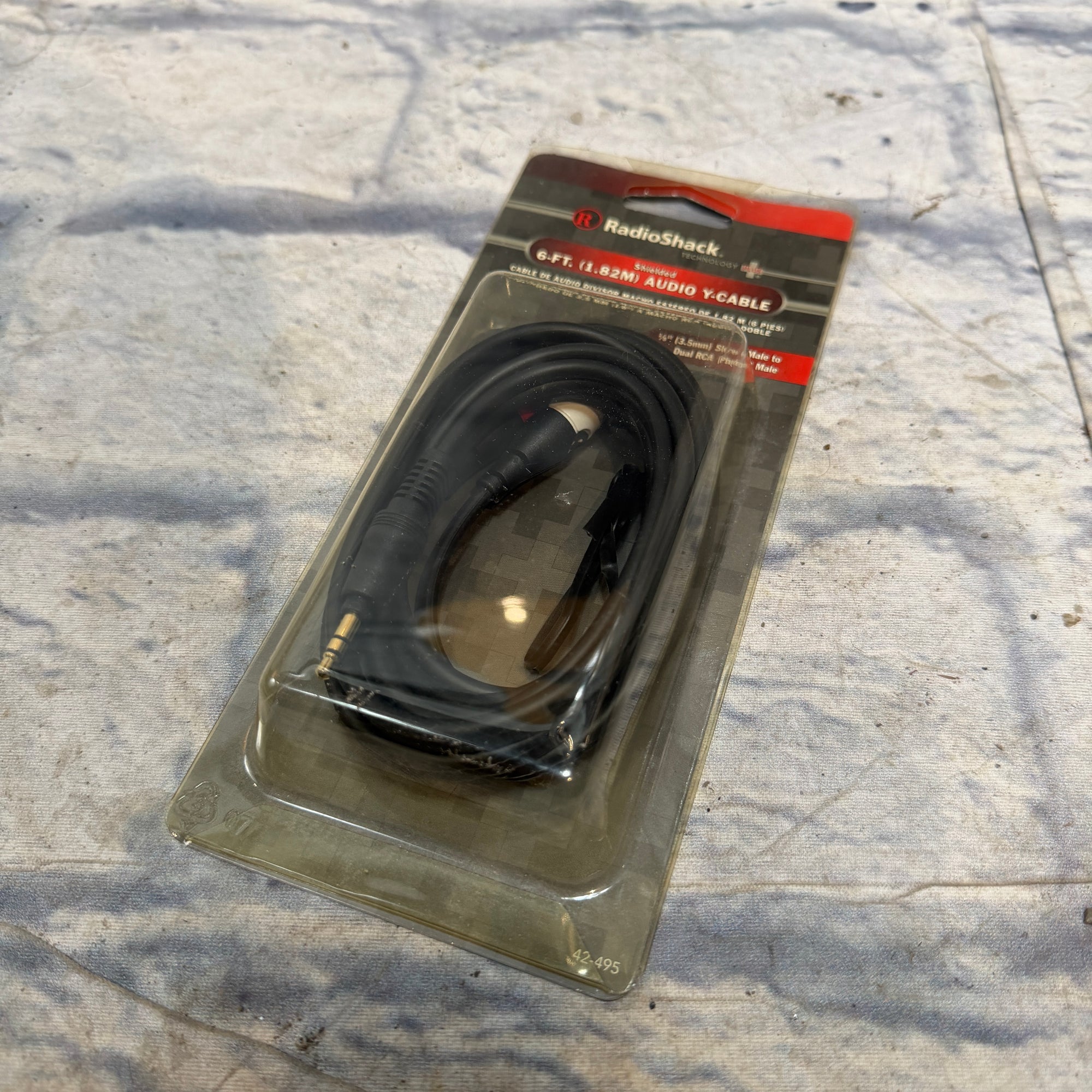 Radio Shack TRS 1/8" to RCA