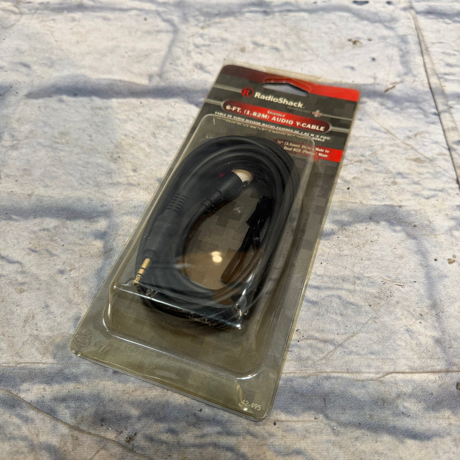 Radio Shack TRS 1/8" to RCA